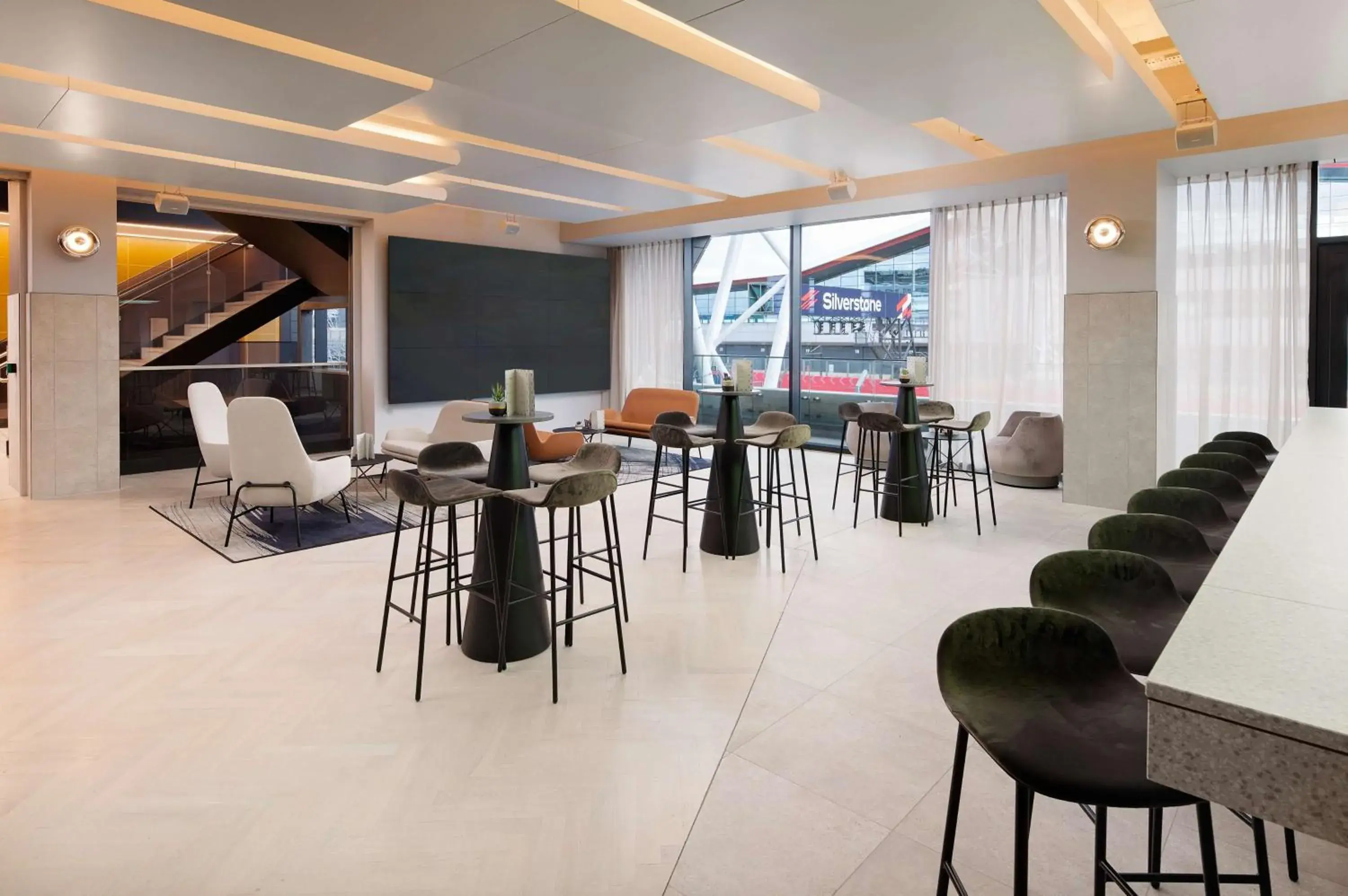 Lounge or bar in Hilton Garden Inn Silverstone Lounge or bar in Hilton Garden Inn Silverstone