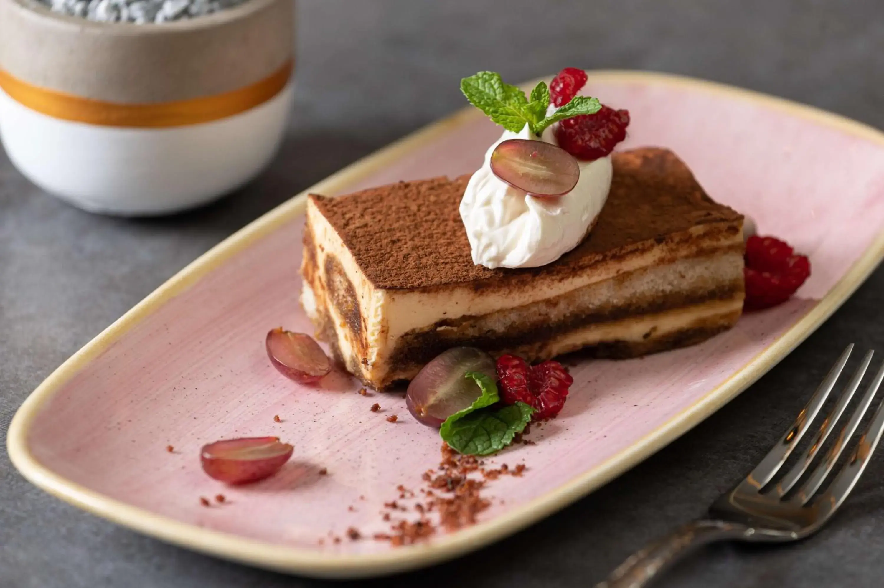 Restaurant/places to eat in Hilton Garden Inn Silverstone Restaurant/places to eat in Hilton Garden Inn Silverstone