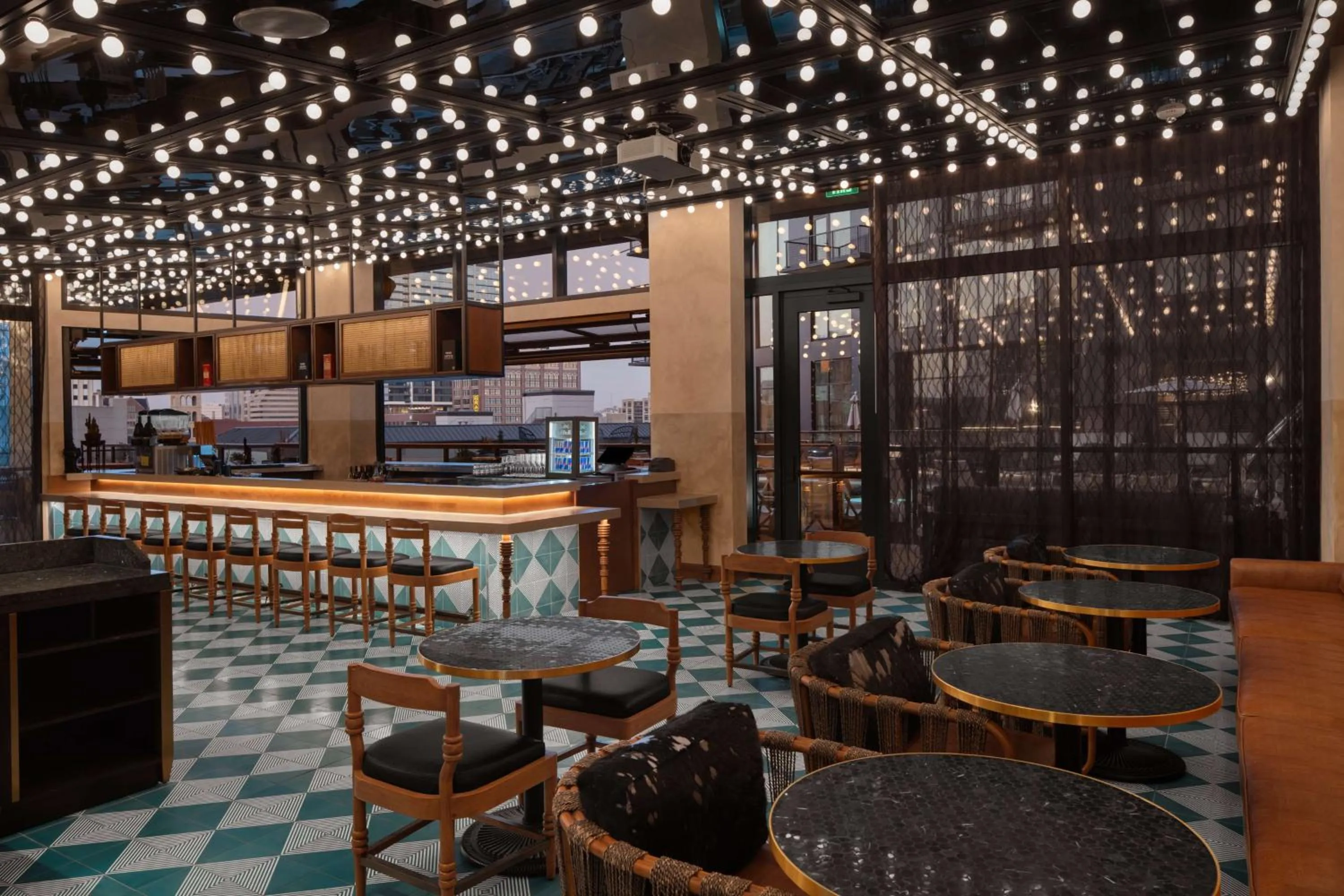 Lounge or bar in Hotel Fraye Nashville, Curio Collection By Hilton