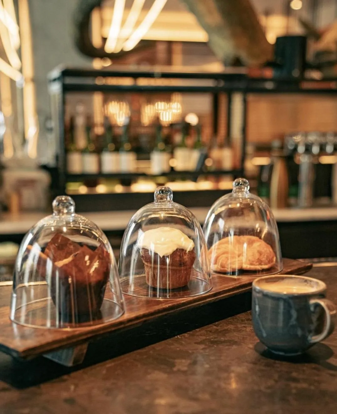 Breakfast in Hotel Fraye Nashville, Curio Collection By Hilton