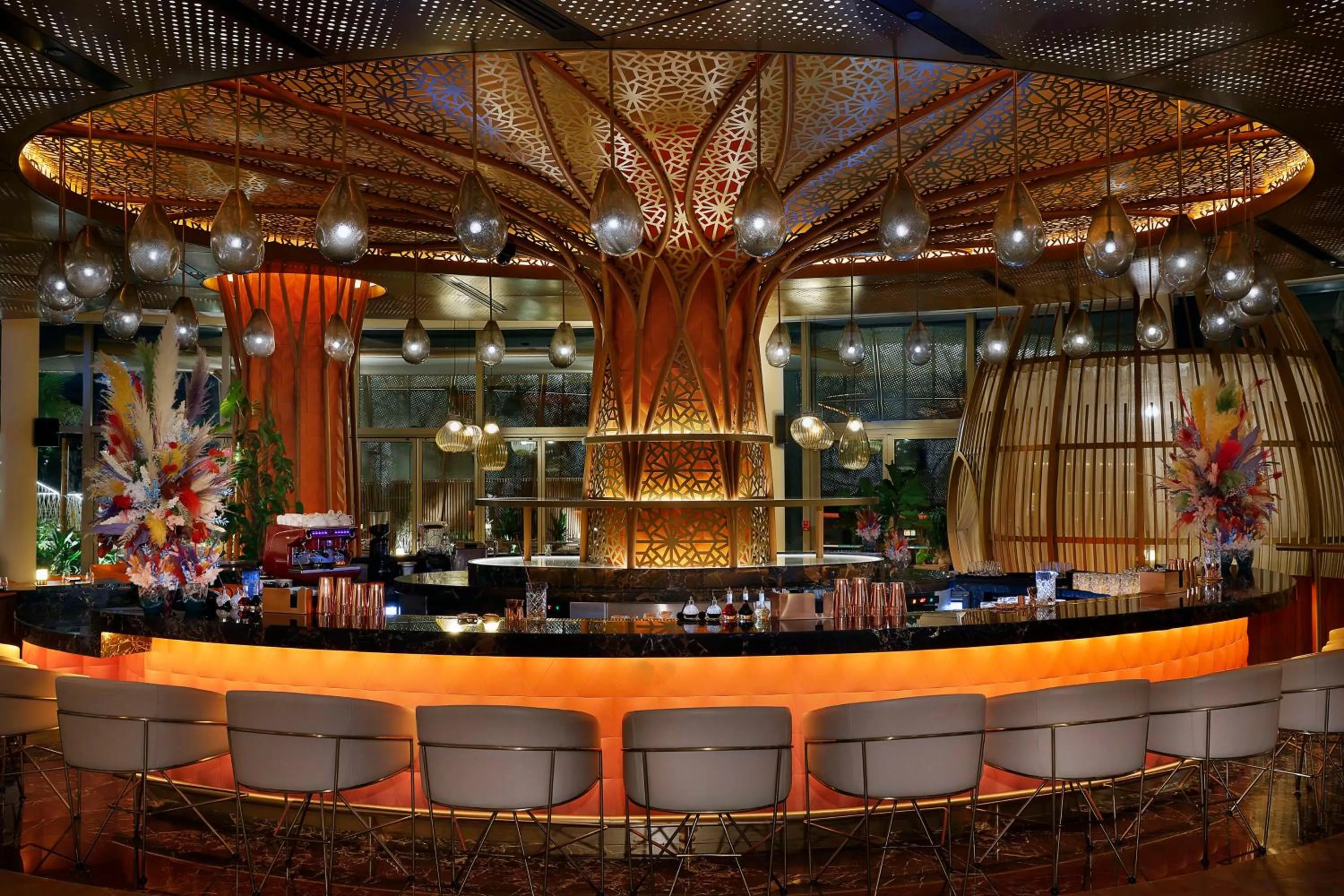 Lounge or bar in Waldorf Astoria Doha Lusail