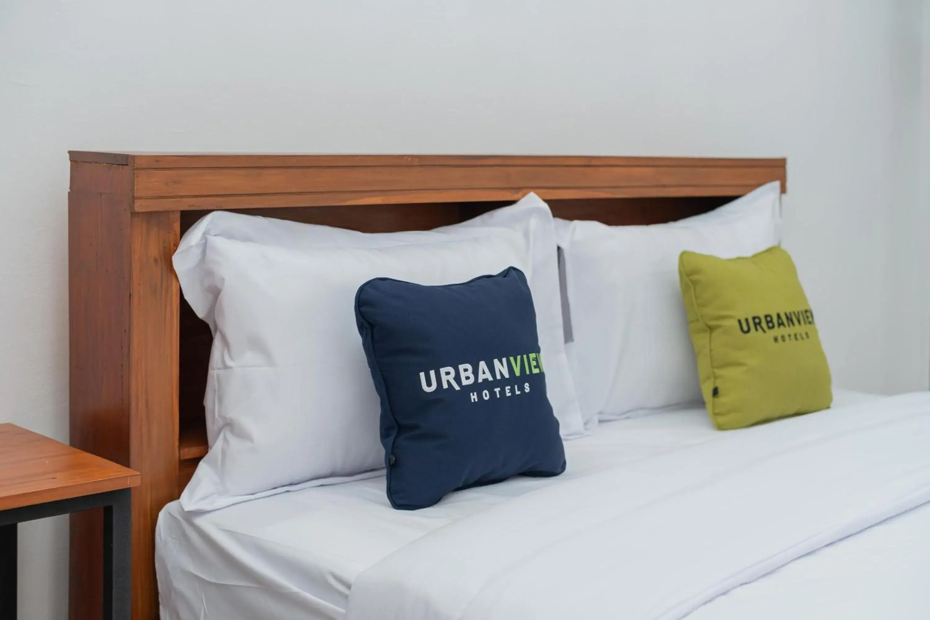 Bedroom, Bed in Urbanview Hotel Sky Batu Malang by RedDoorz Bedroom, Bed in Urbanview Hotel Sky Batu Malang by RedDoorz