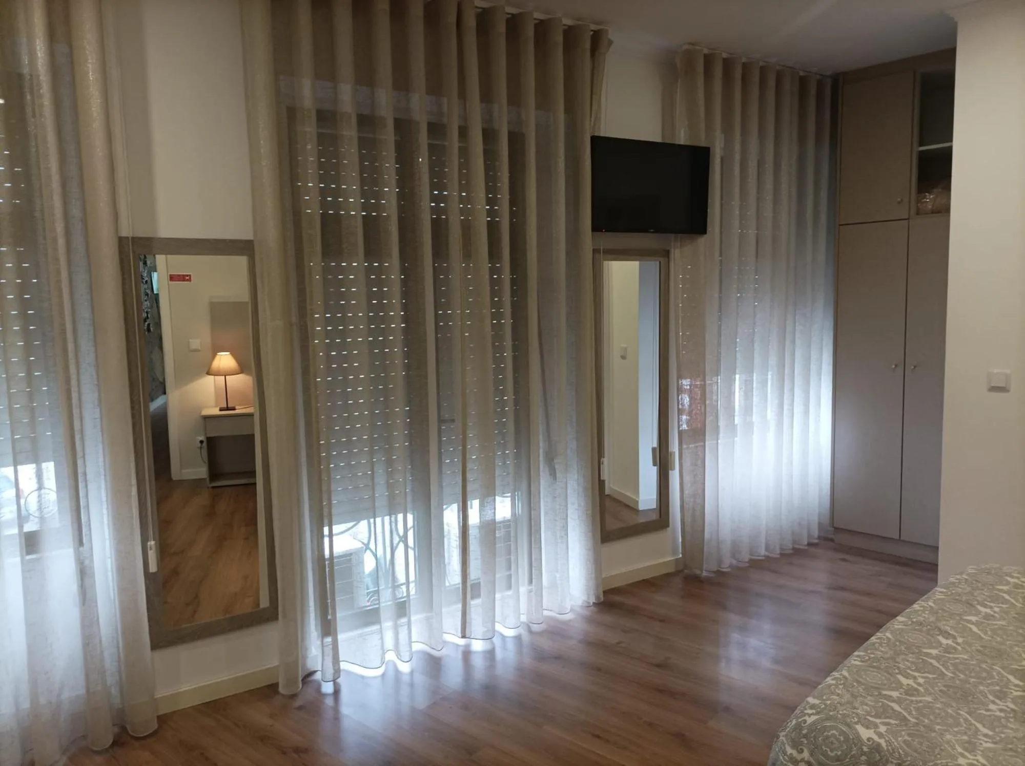 Photo of the whole room, Bed in HOSPEDARIA LONDRES