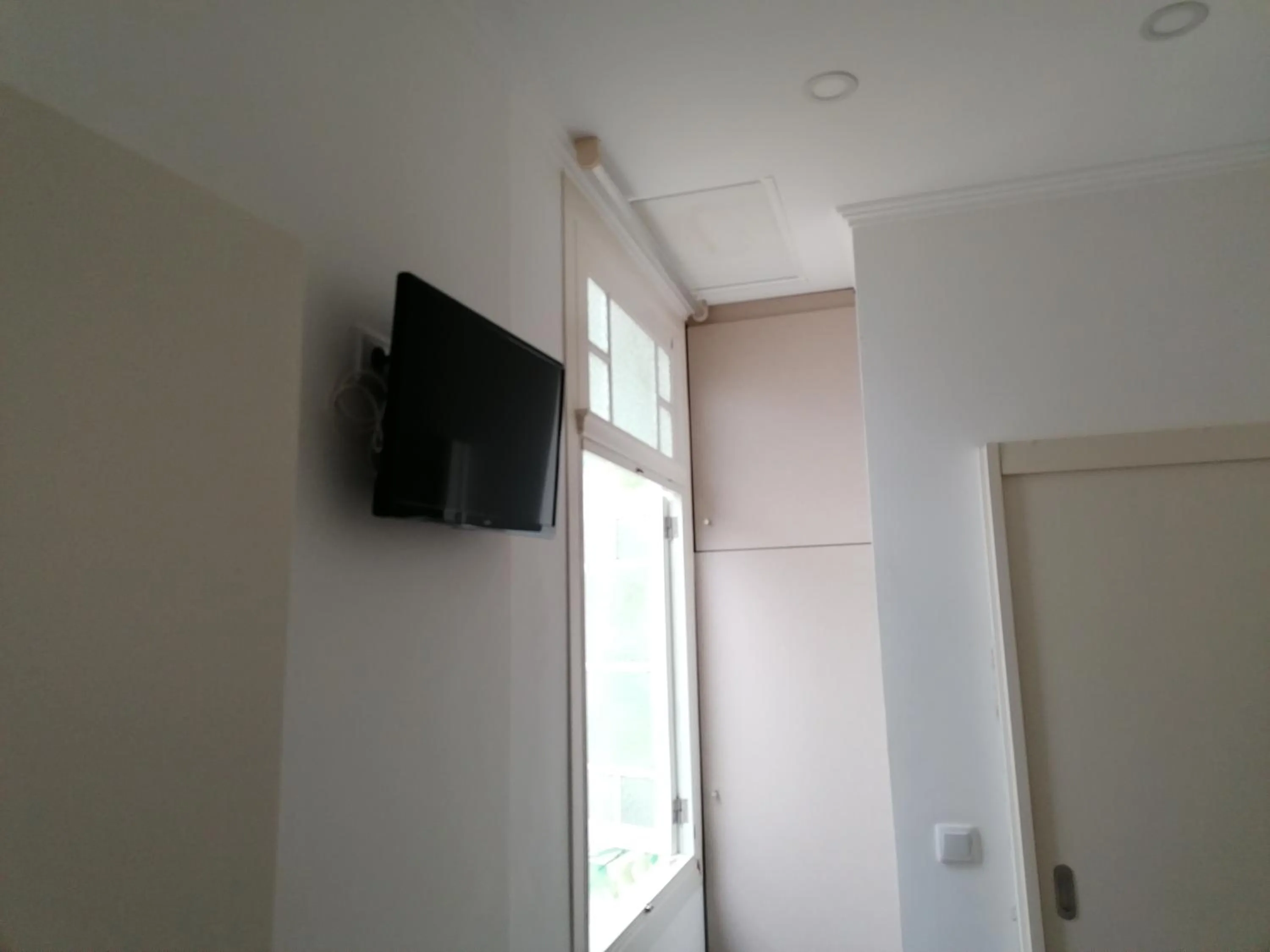 TV and multimedia in HOSPEDARIA LONDRES