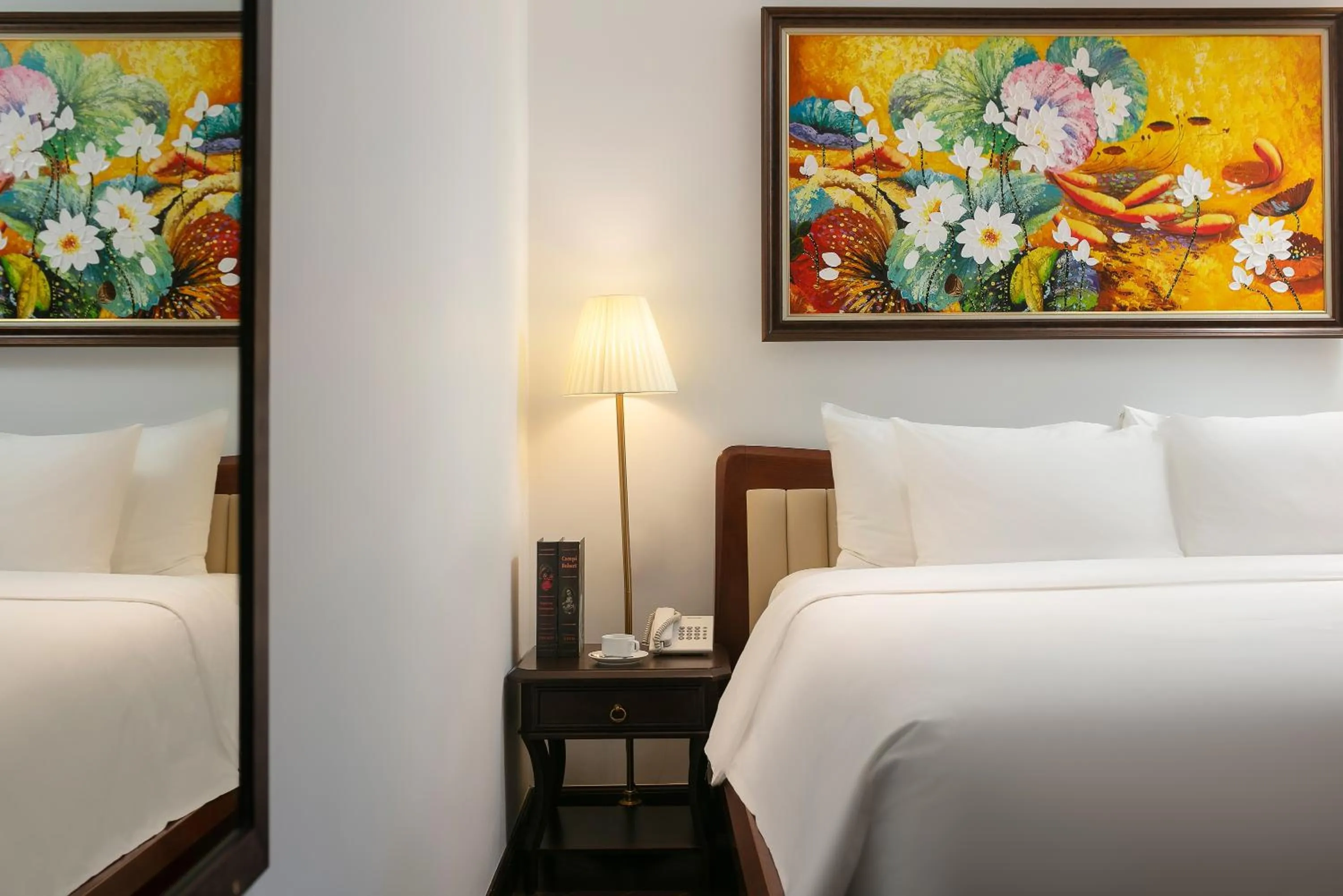 Bed in HOTEL De SOURIANT Premium Hanoi