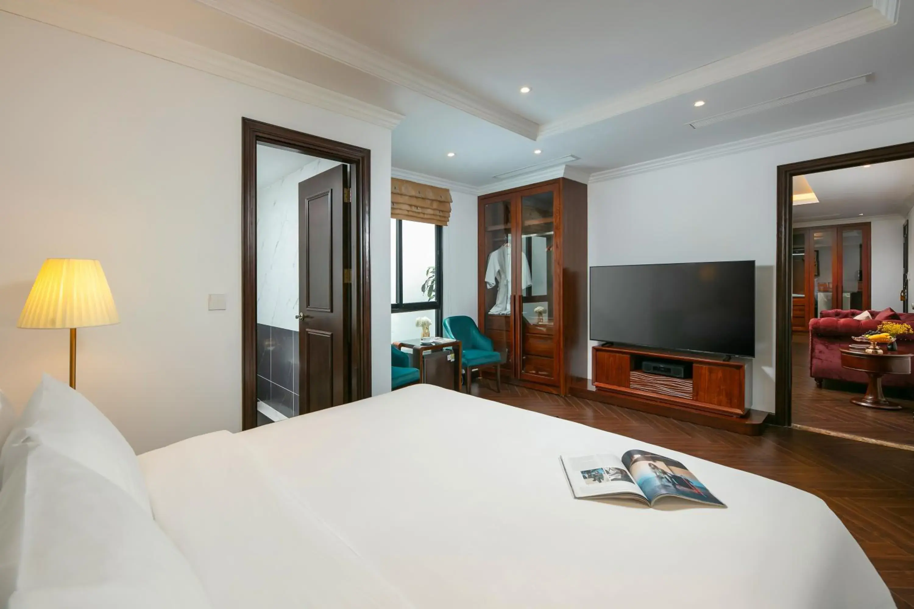 Bed in HOTEL De SOURIANT Premium Hanoi Bed in HOTEL De SOURIANT Premium Hanoi