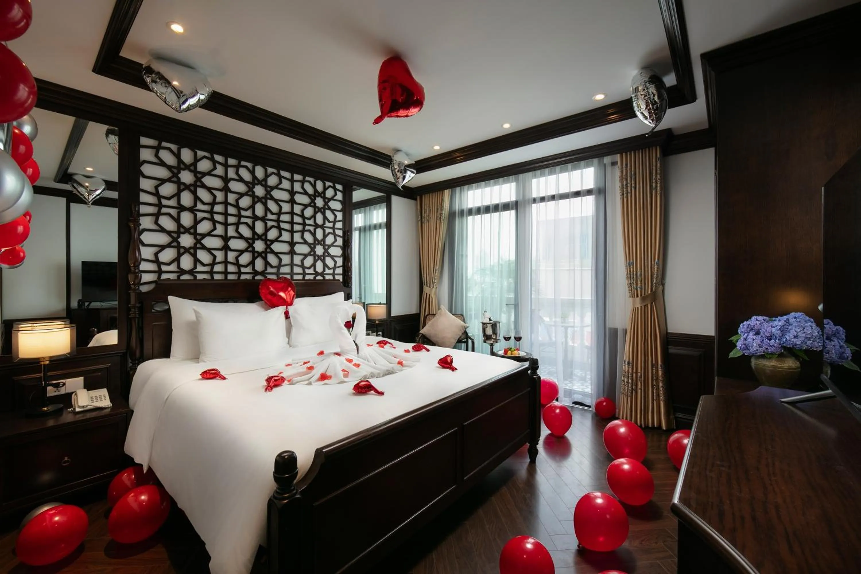 Photo of the whole room, Bed in HOTEL De SOURIANT Premium Hanoi