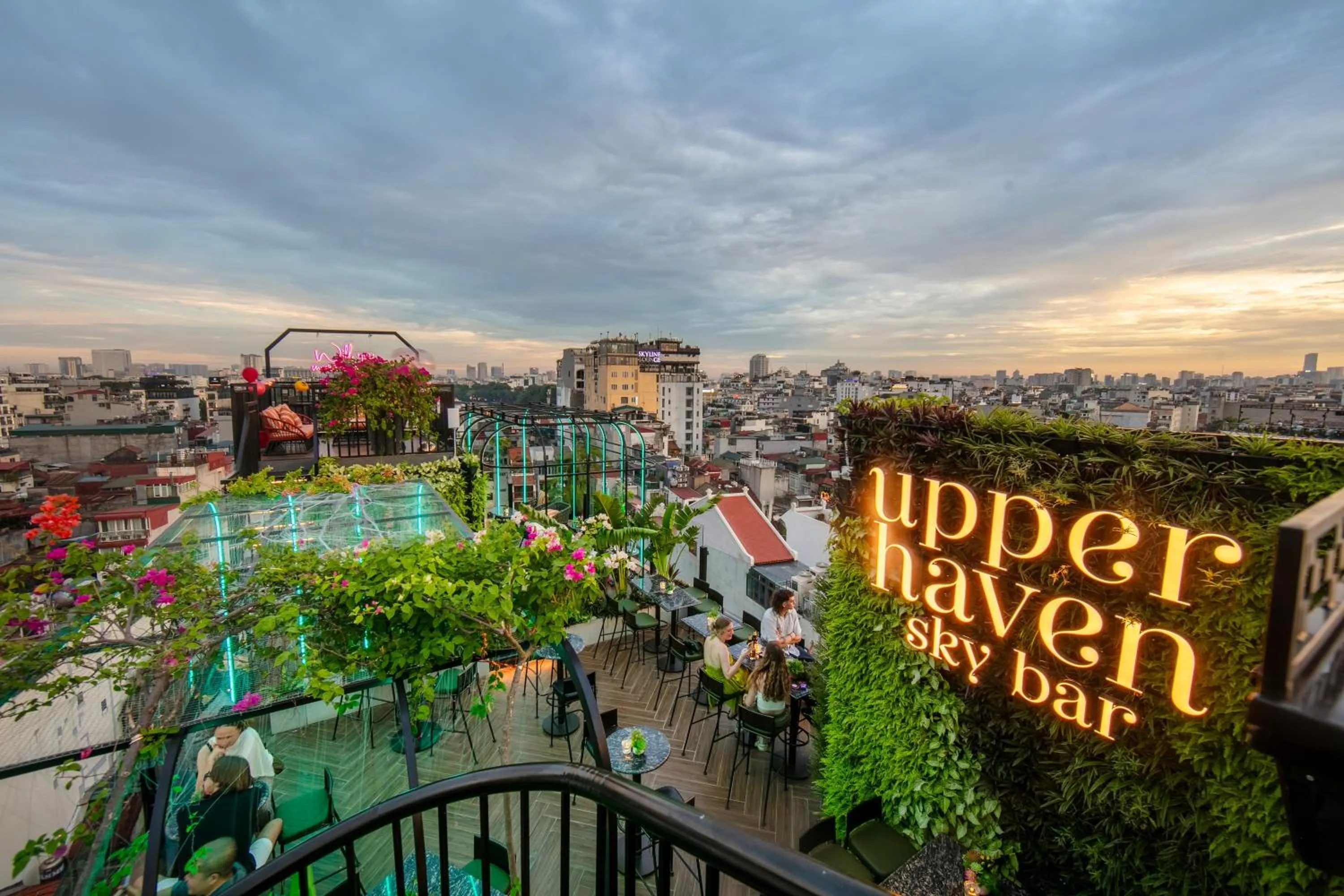 Communal lounge/ TV room in HOTEL De SOURIANT Premium Hanoi
