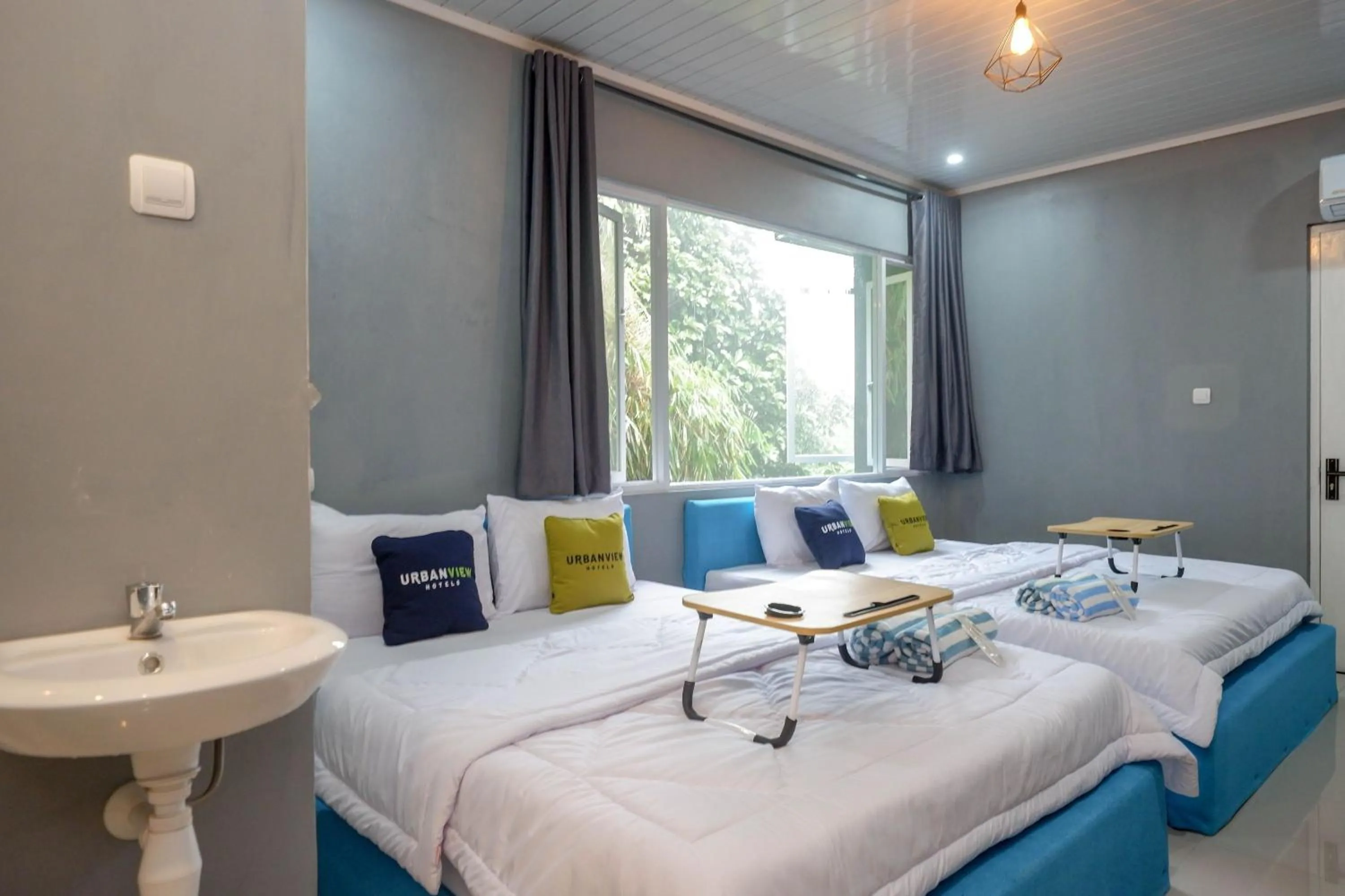 Bedroom, Bed in Urbanview Hotel Umbrella Dieng by RedDoorz