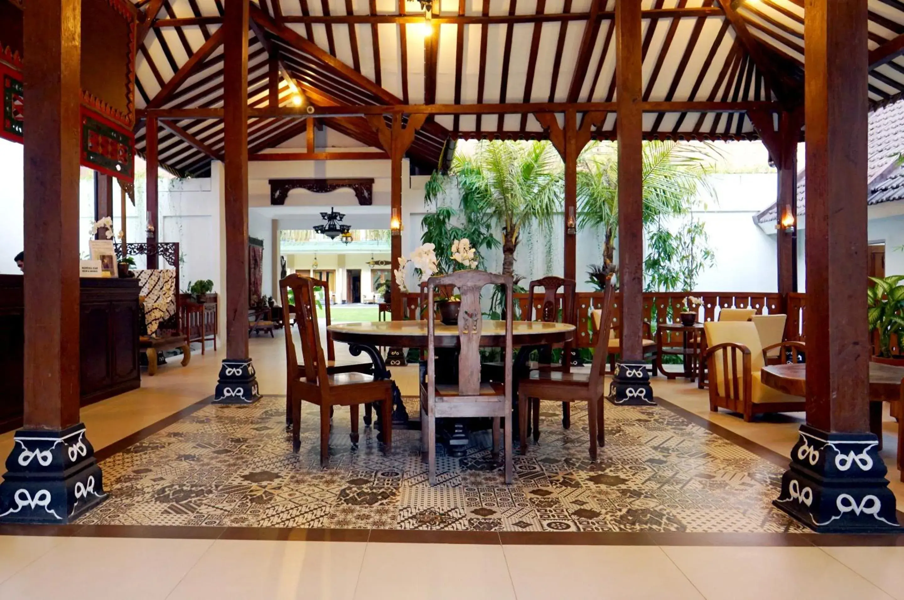 Lobby or reception in Diana Hotel Jogja Lobby or reception in Diana Hotel Jogja