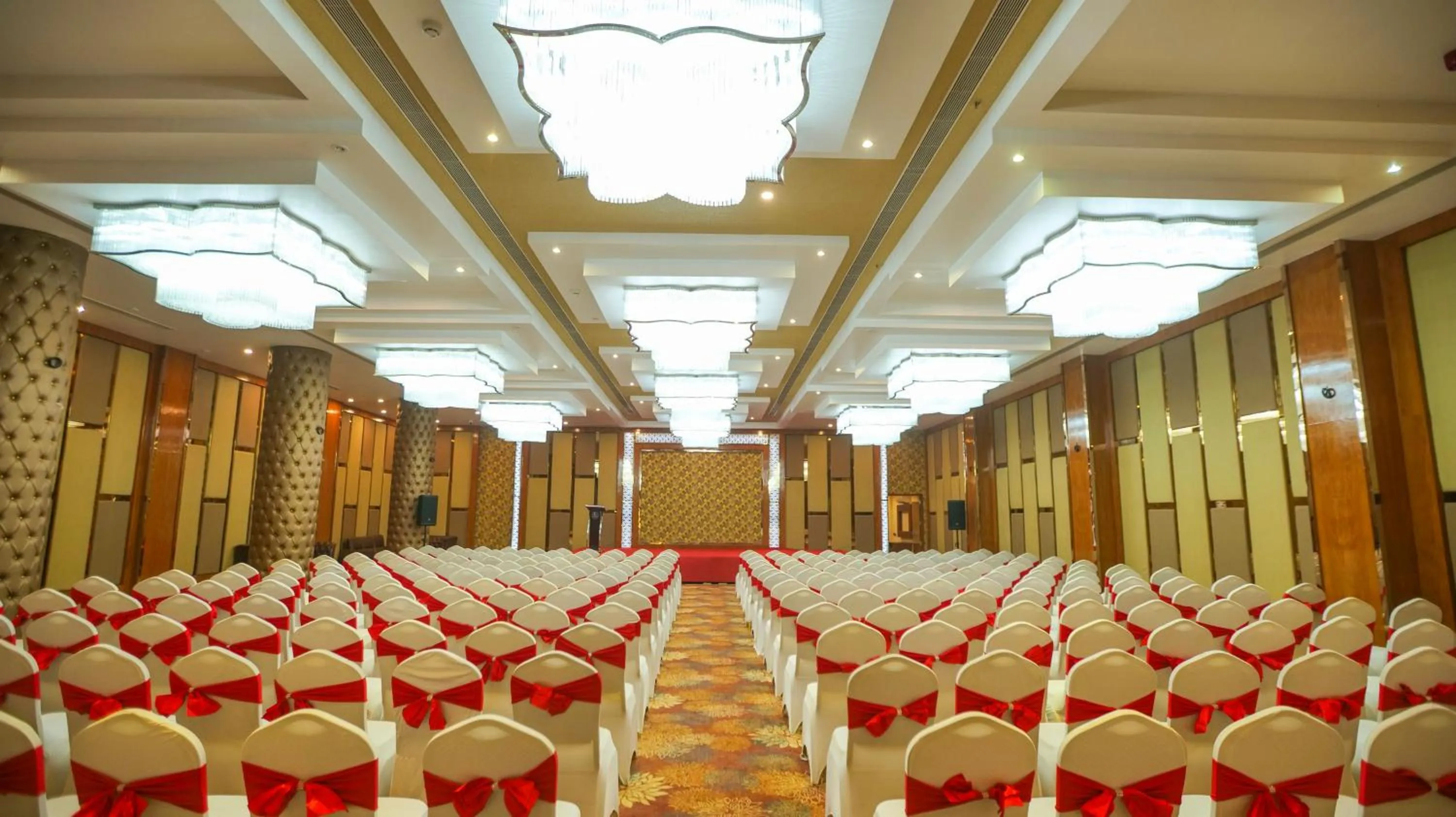 Banquet/Function facilities in Leroy Grand - Yeshwanthpur