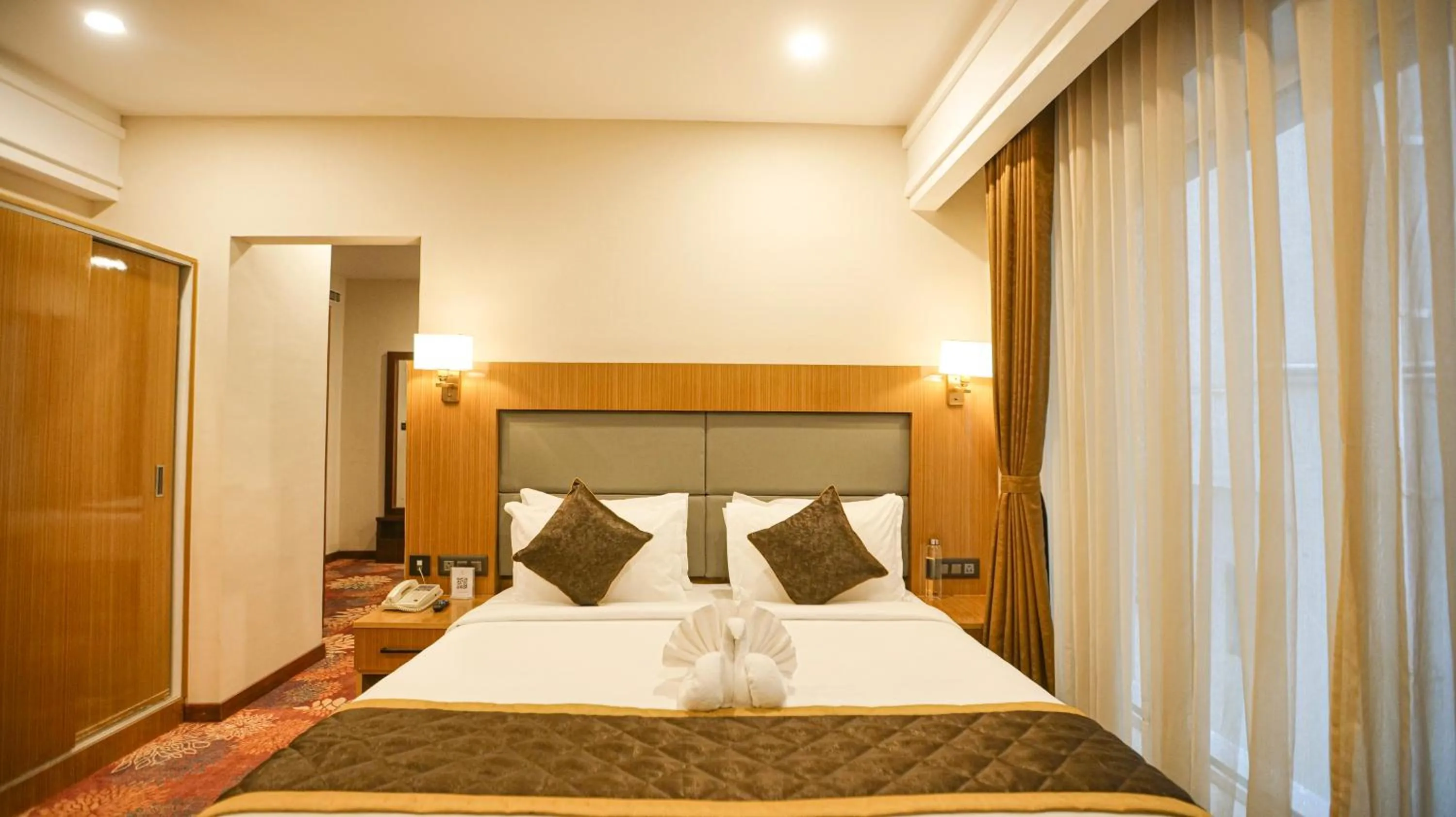 Bedroom, Bed in Leroy Grand - Yeshwanthpur