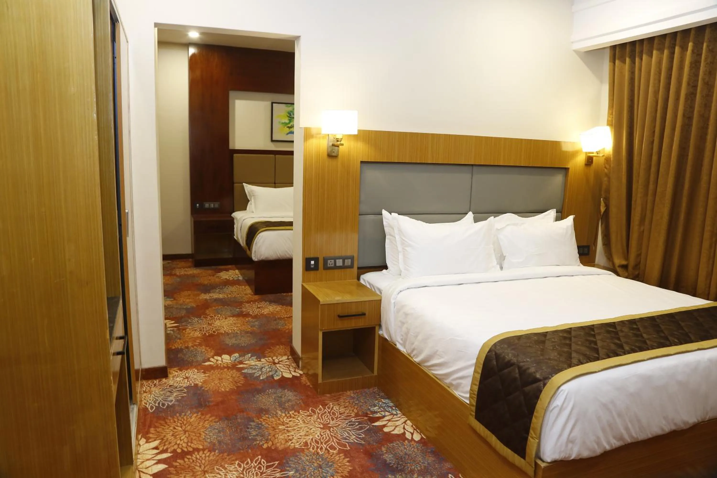 Bedroom, Bed in Leroy Grand - Yeshwanthpur