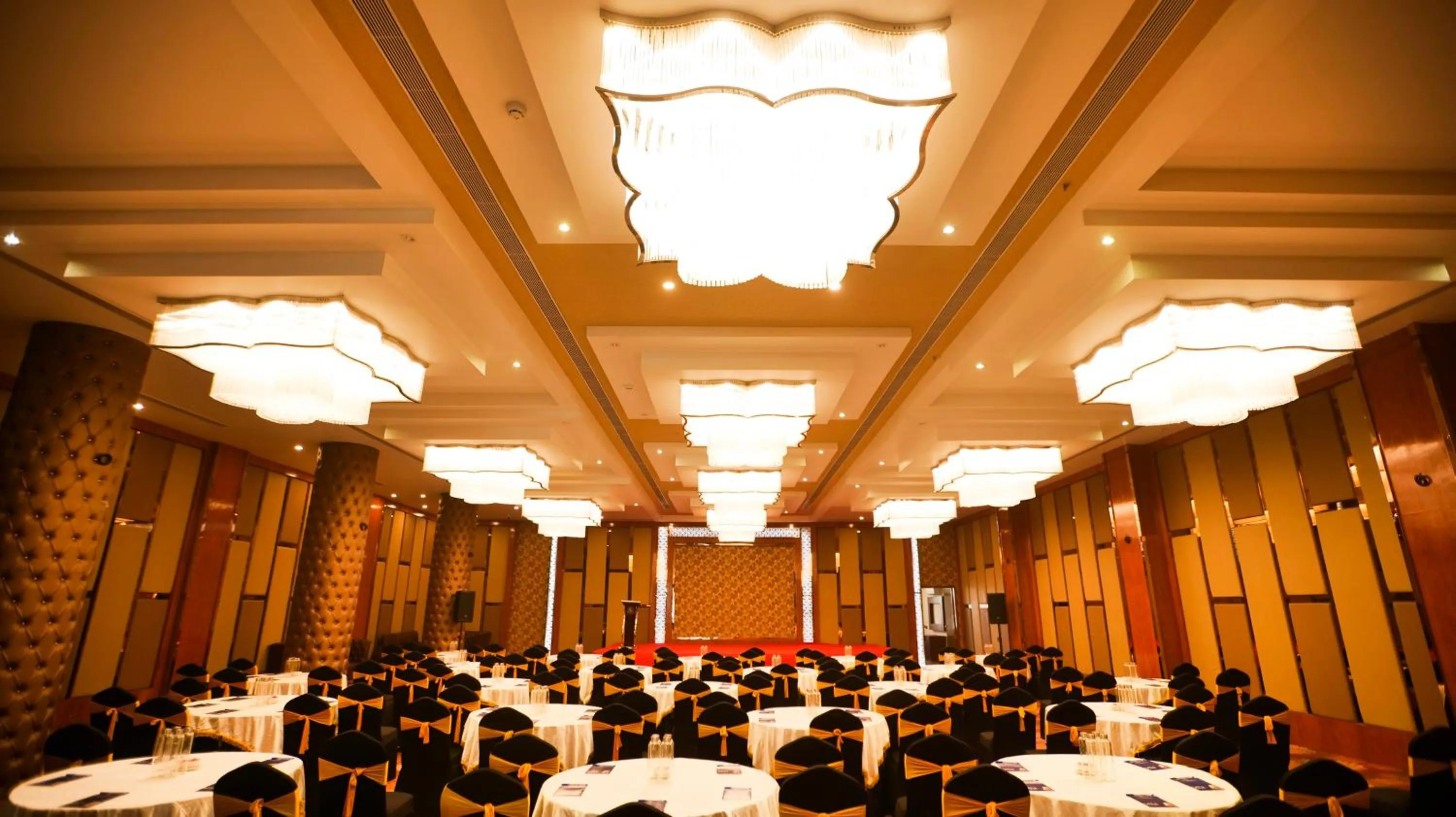 Banquet/Function facilities in Leroy Grand - Yeshwanthpur