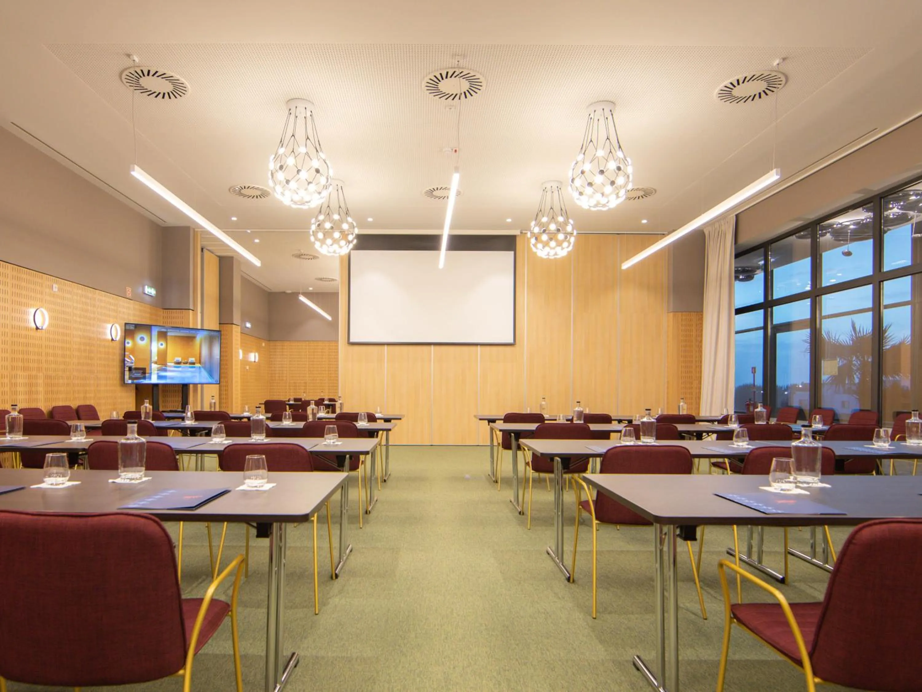 Business facilities in Sines Sea View Business & Leisure Hotel