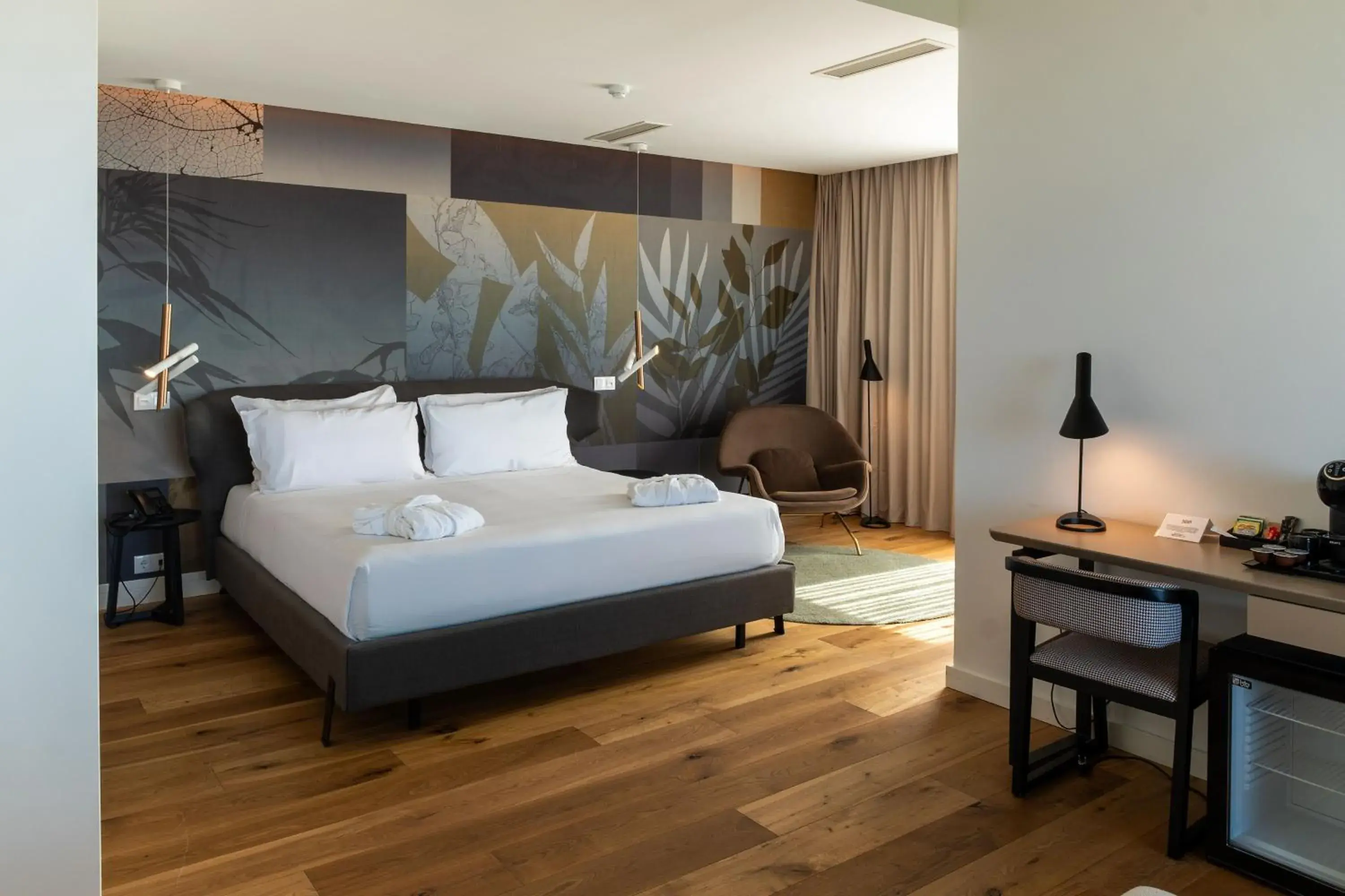 Bedroom, Bed in Sines Sea View Business & Leisure Hotel Bedroom, Bed in Sines Sea View Business & Leisure Hotel