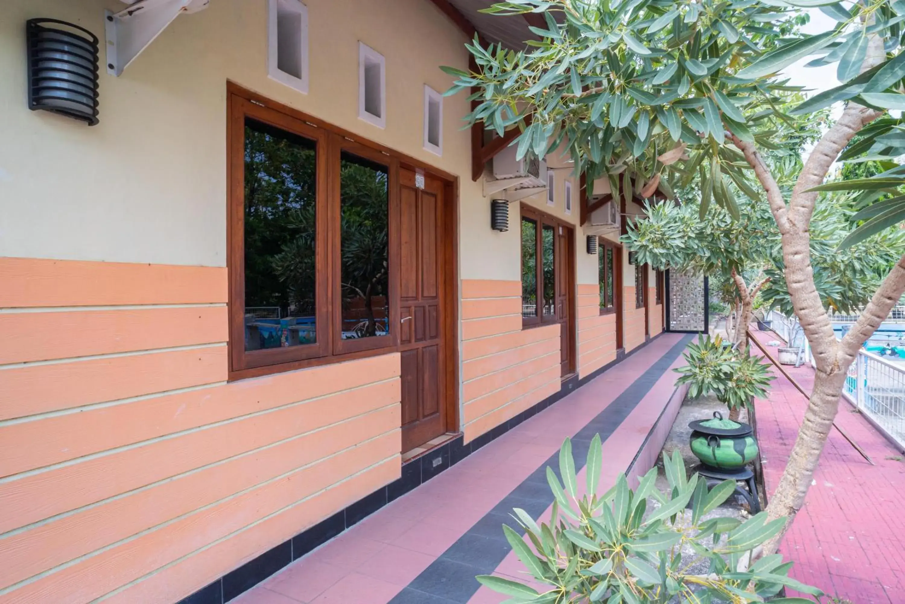 Property building in RedDoorz @ Panglima Sudirman Madiun Property building in RedDoorz @ Panglima Sudirman Madiun