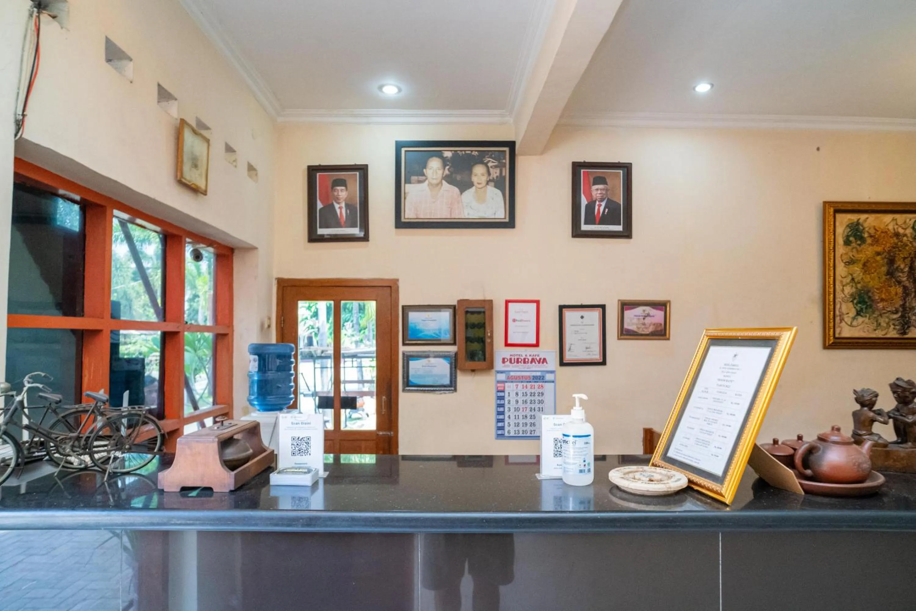 Lobby or reception in RedDoorz @ Panglima Sudirman Madiun