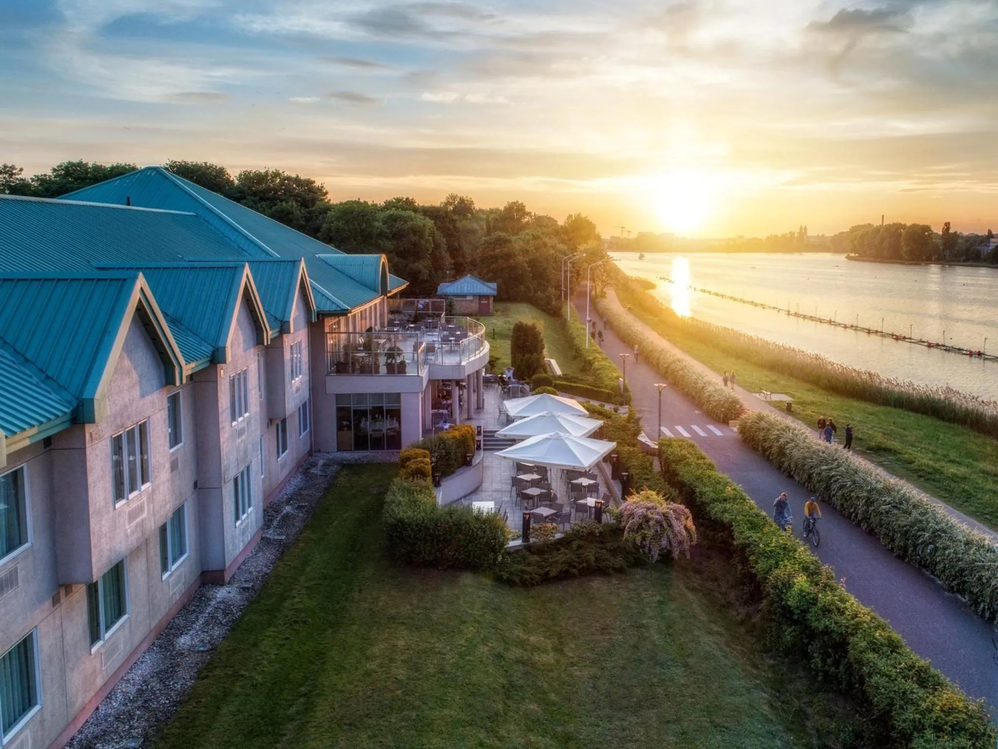 Bird's eye view in Hotel HP Park Poznań Malta