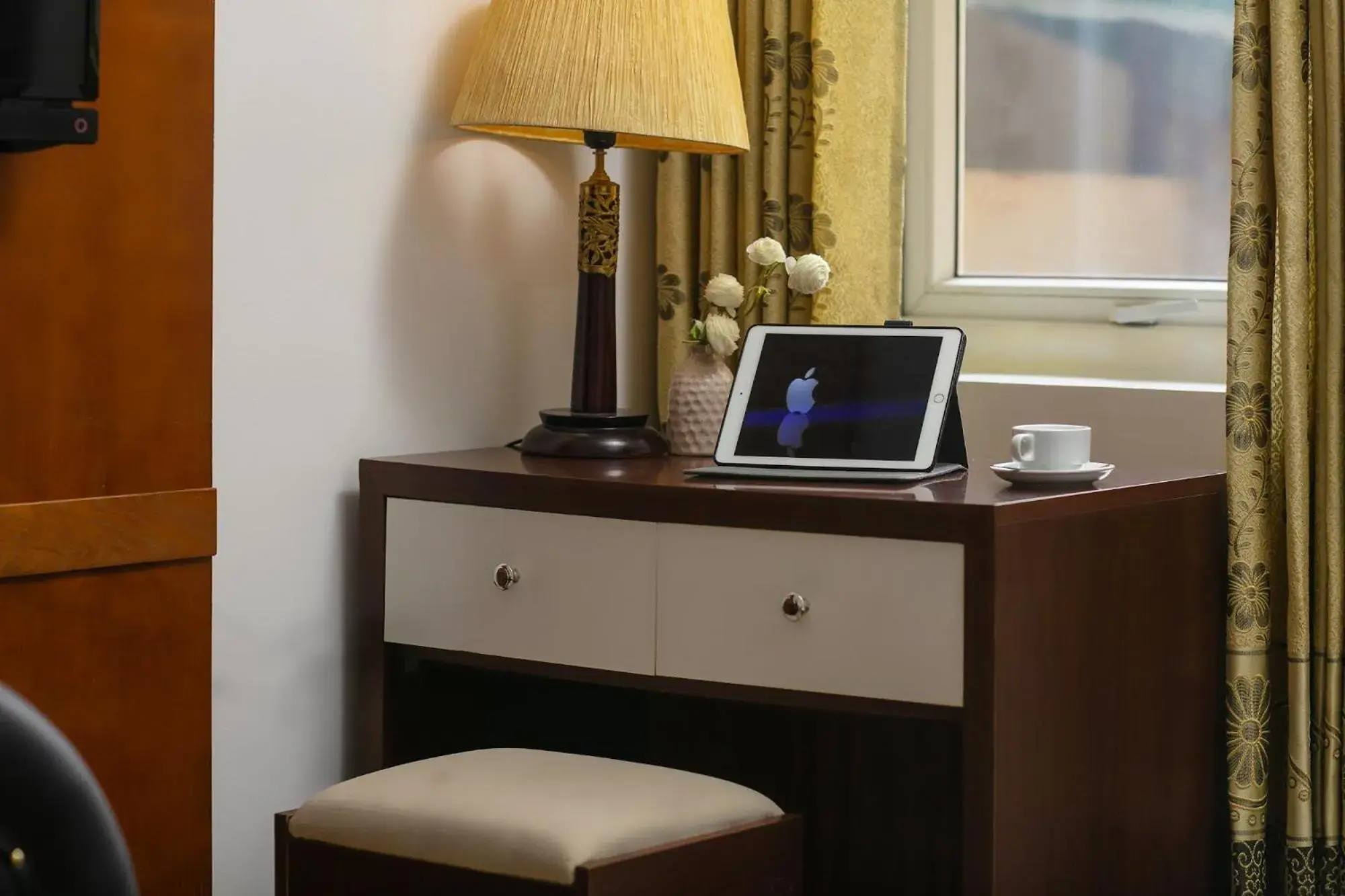 furniture in Mia Sen Vong Hotel Ha Noi furniture in Mia Sen Vong Hotel Ha Noi