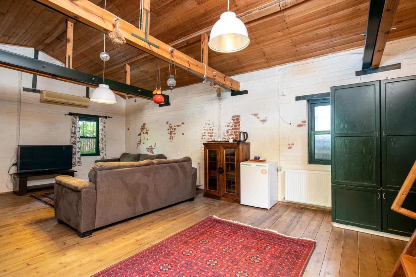 Seating area in Ephesus Lodge
