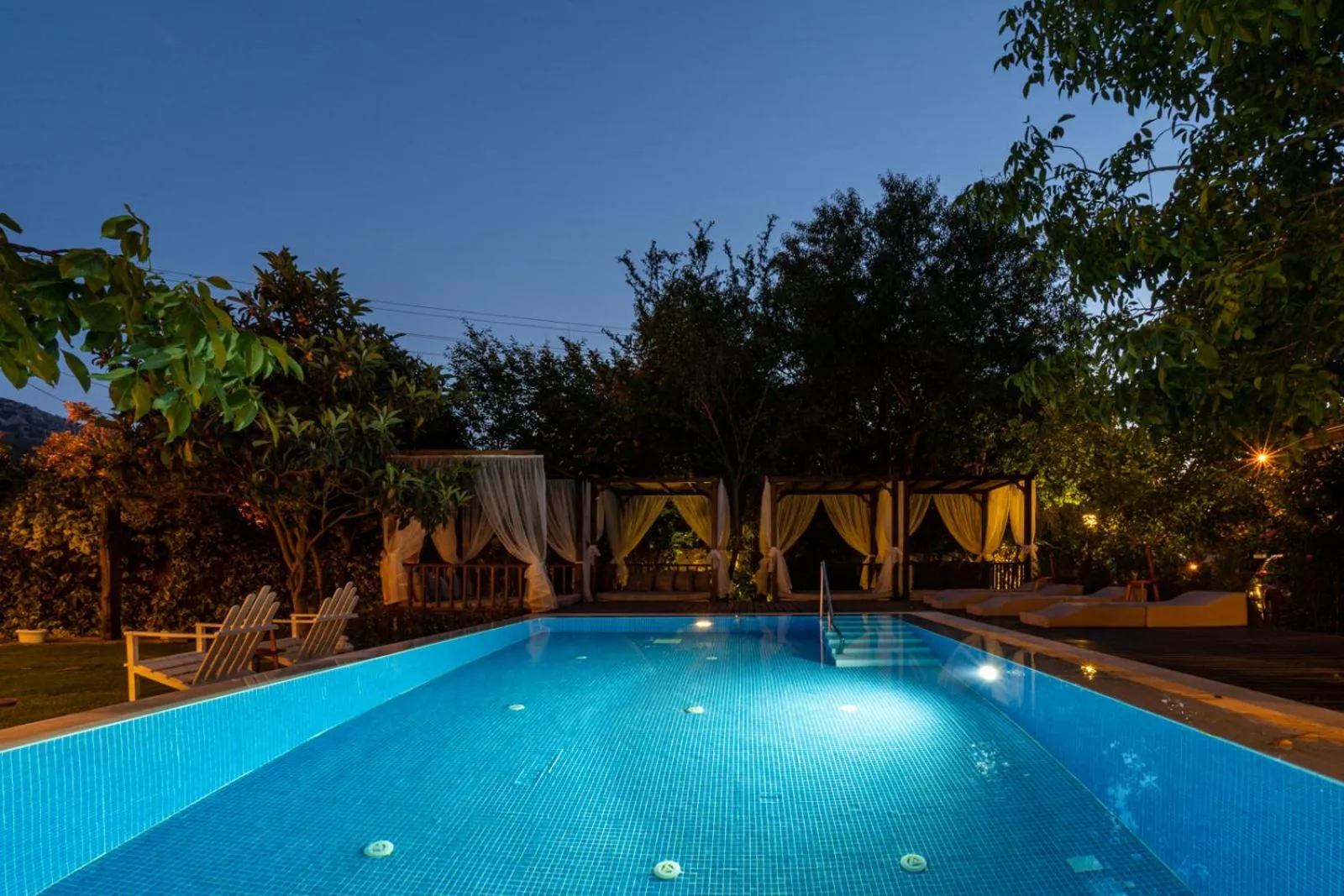 Pool view in Ephesus Lodge