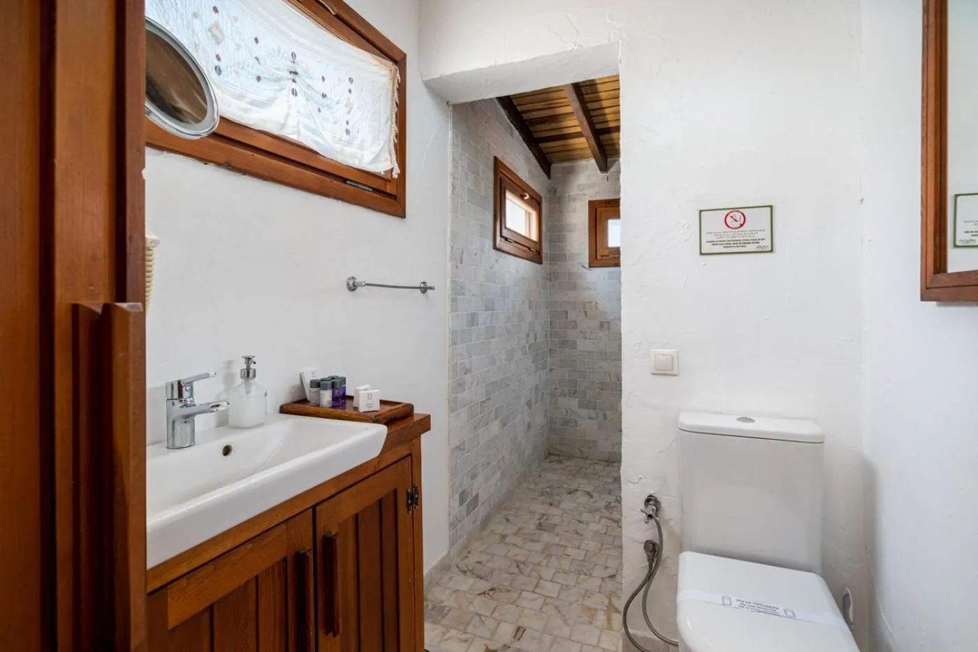 Bathroom in Ephesus Lodge