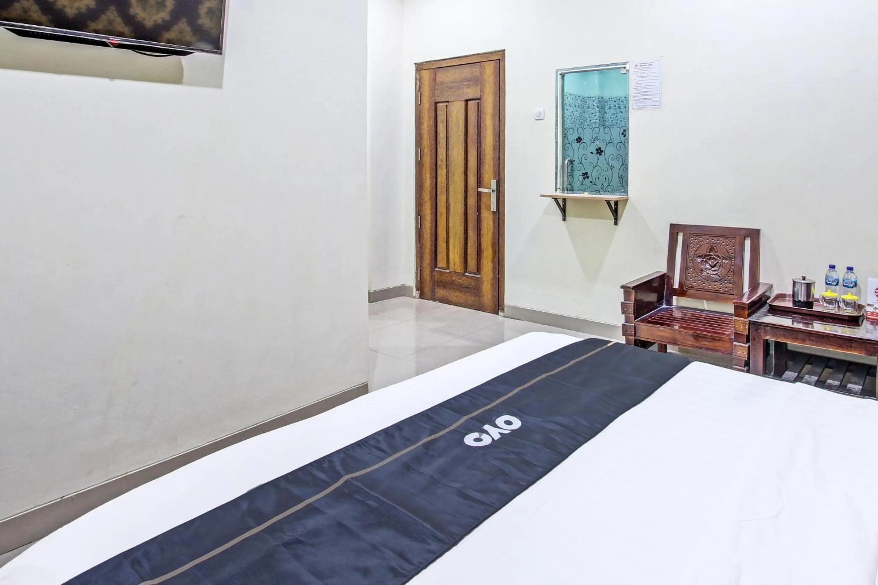 Bedroom in Collection O 91481 Mahkota Hotel Purwodadi