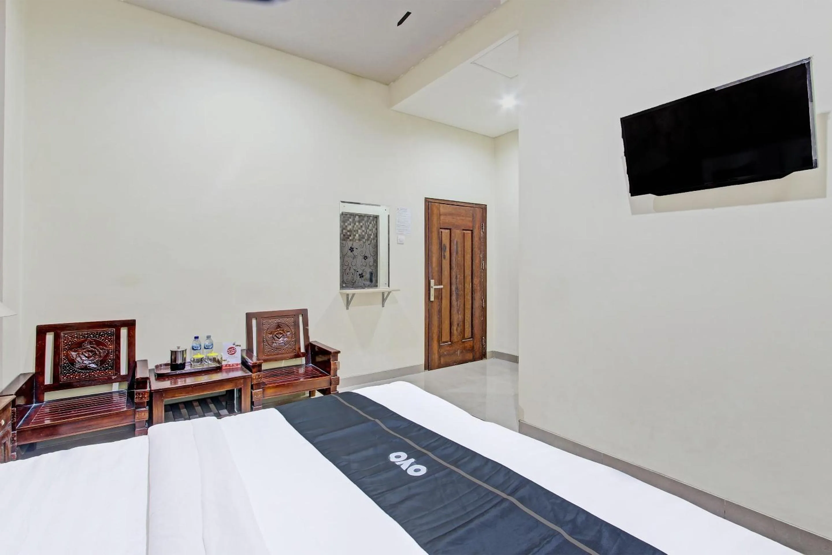 Bedroom in Collection O 91481 Mahkota Hotel Purwodadi