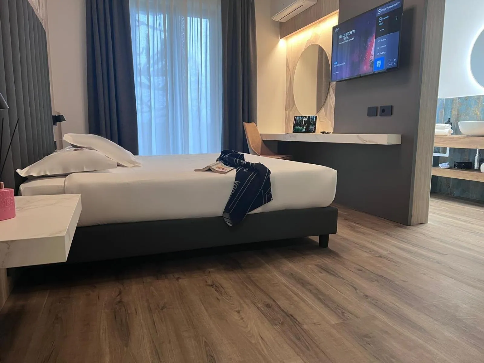 Bed in Hotel Gardenia