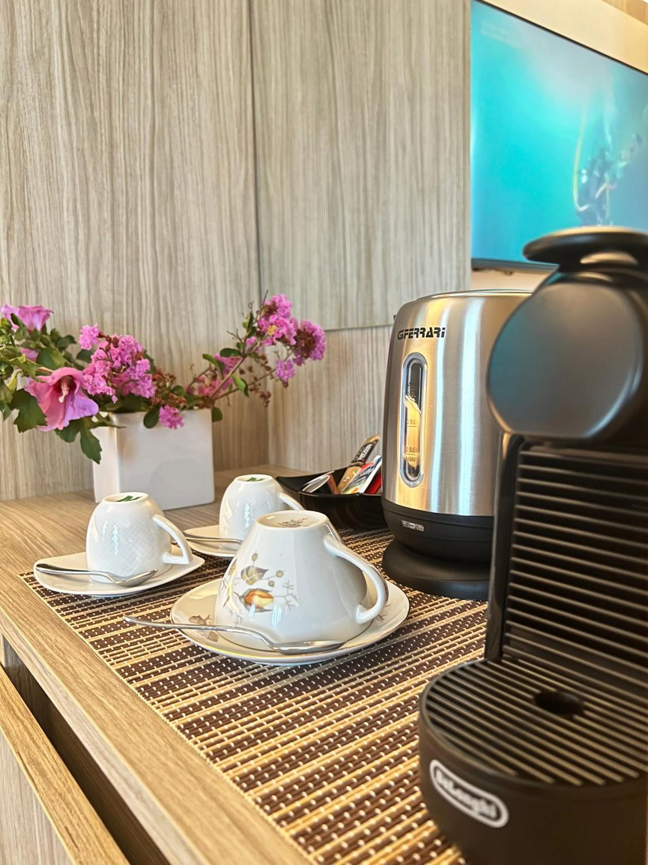 Coffee/tea facilities in Hotel Gardenia