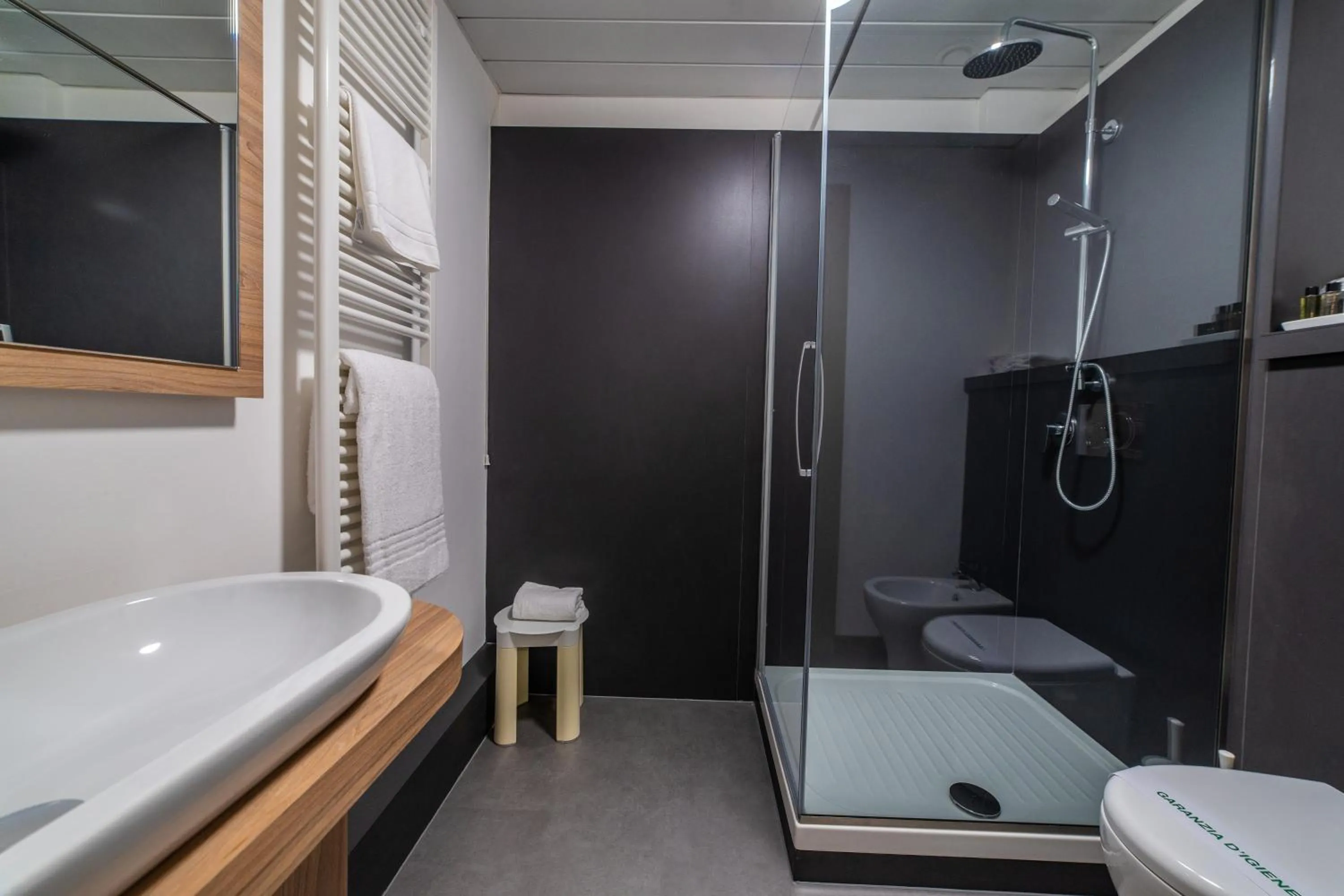 Bathroom in Hotel Gardenia