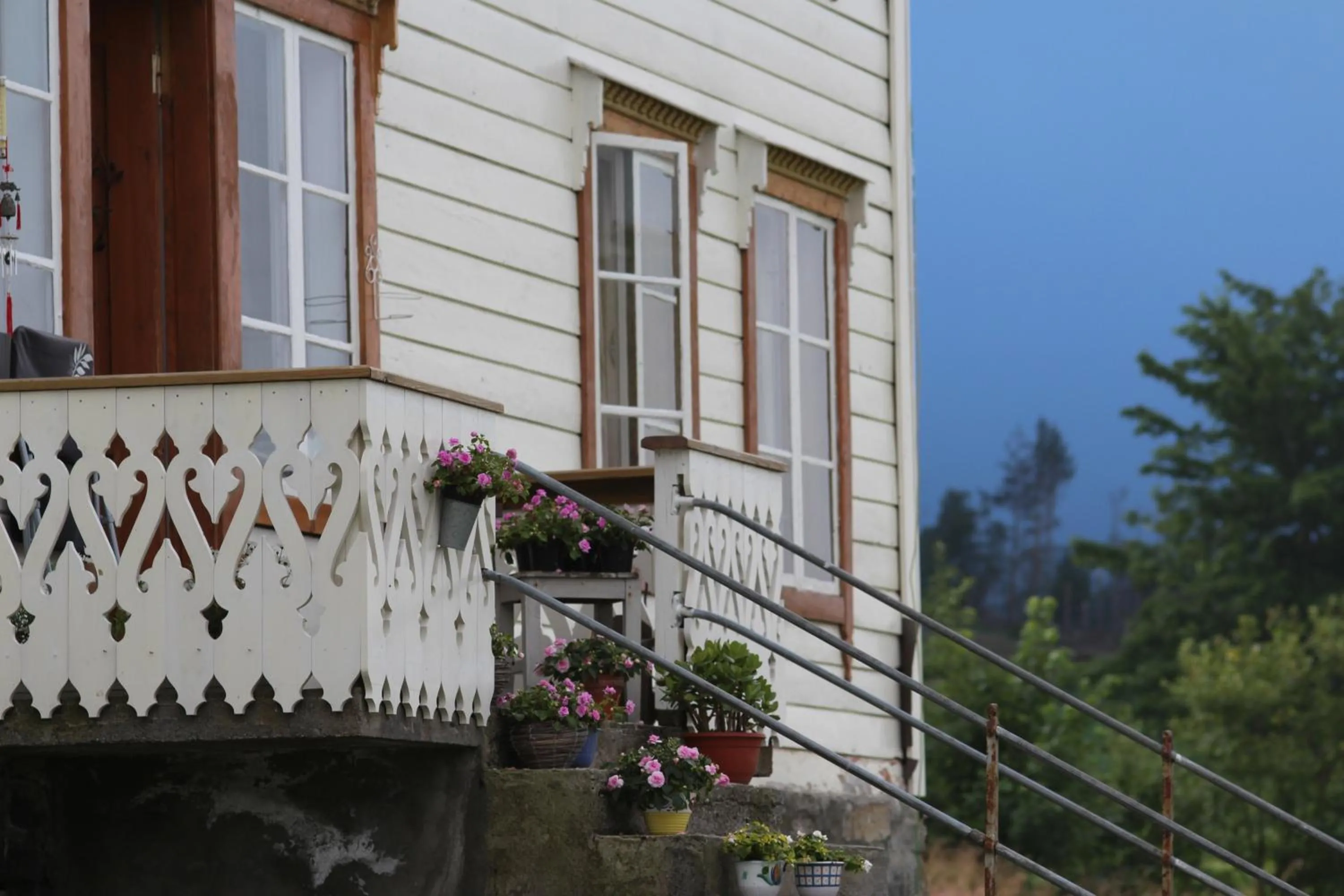 Facade/entrance in Overvoll Farm