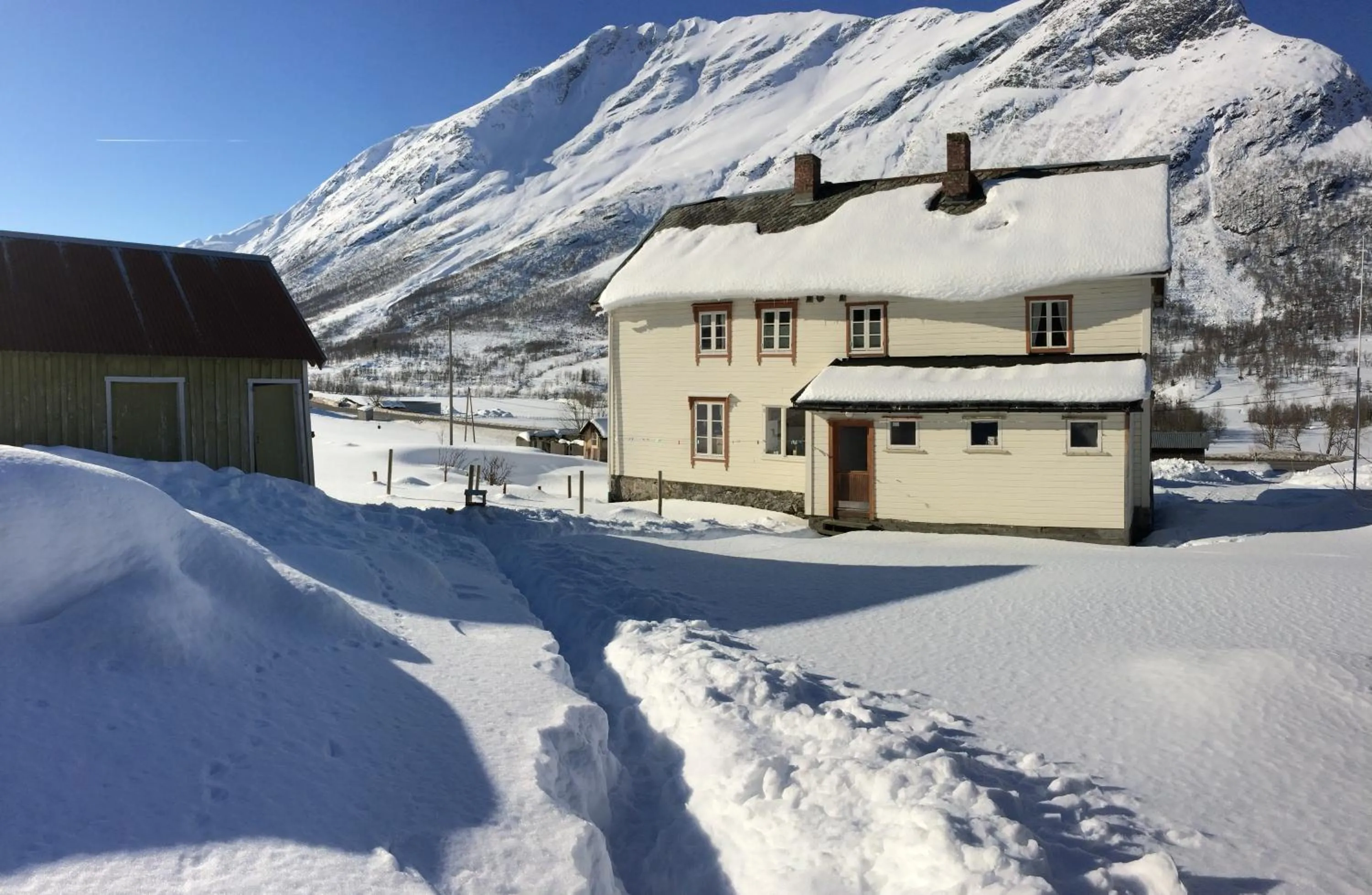 Property building in Overvoll Farm