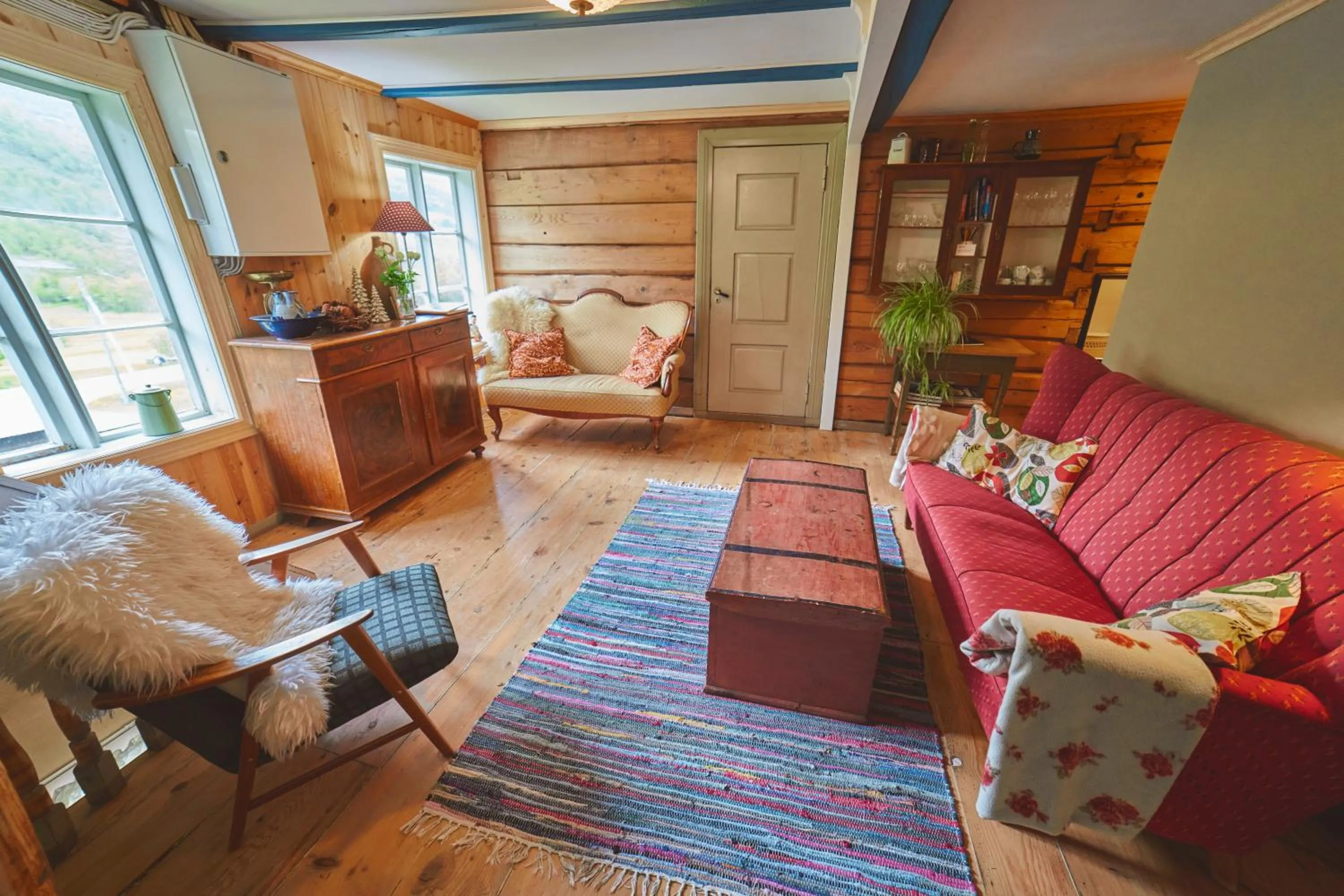 Communal lounge/ TV room in Overvoll Farm