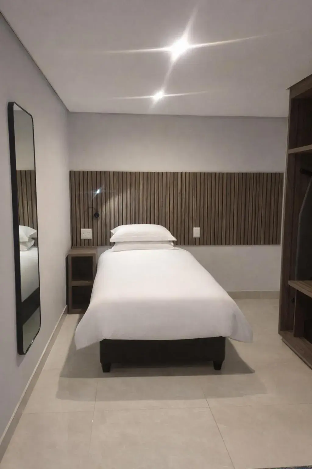 Standard Triple Room in Zar Hotel Standard Triple Room in Zar Hotel