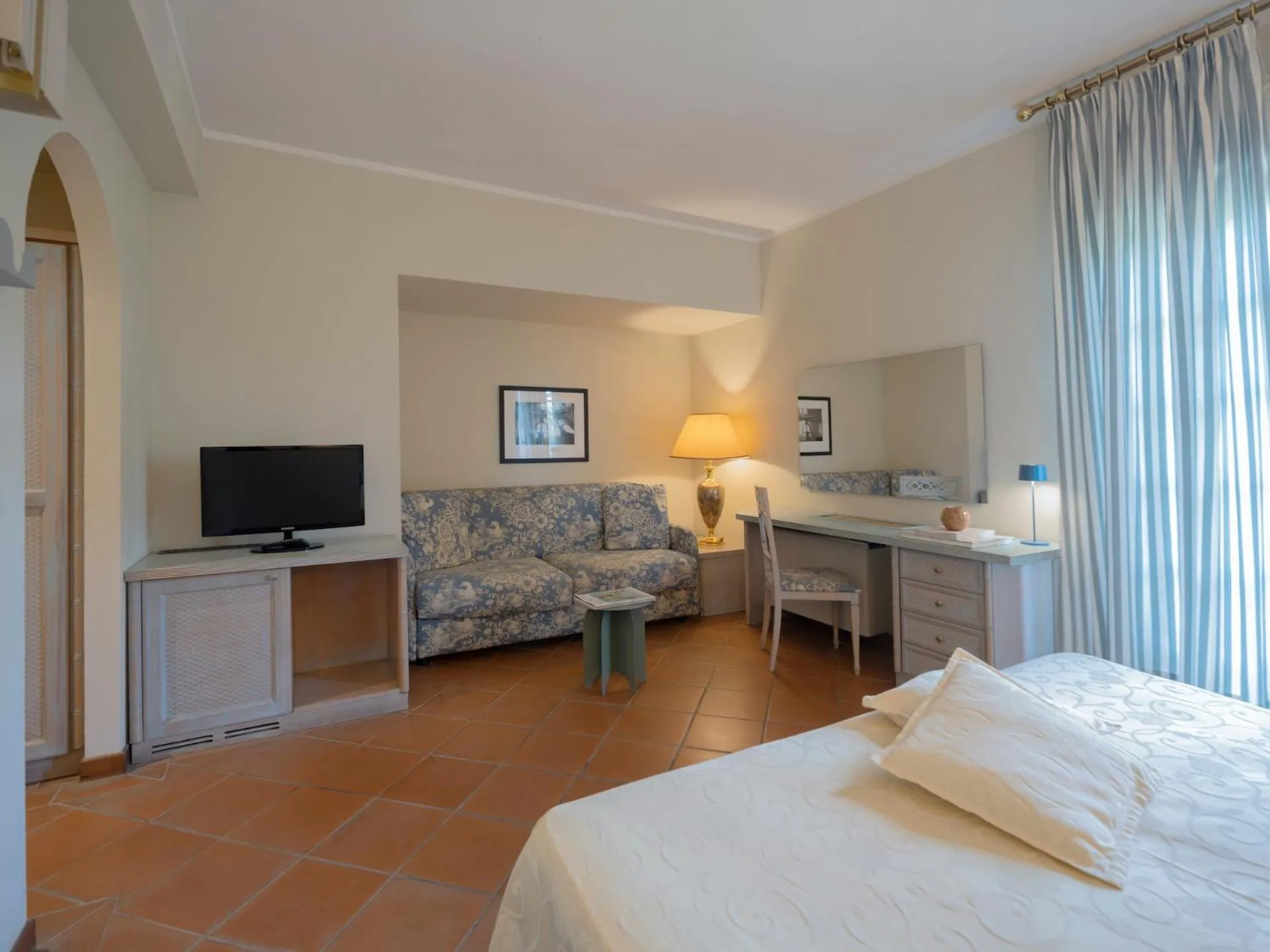 Bed in Hotel Mignon
