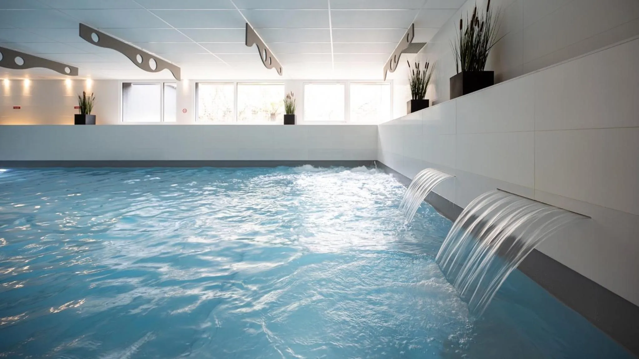 Hot Tub in Kyriad Prestige Saint-Malo