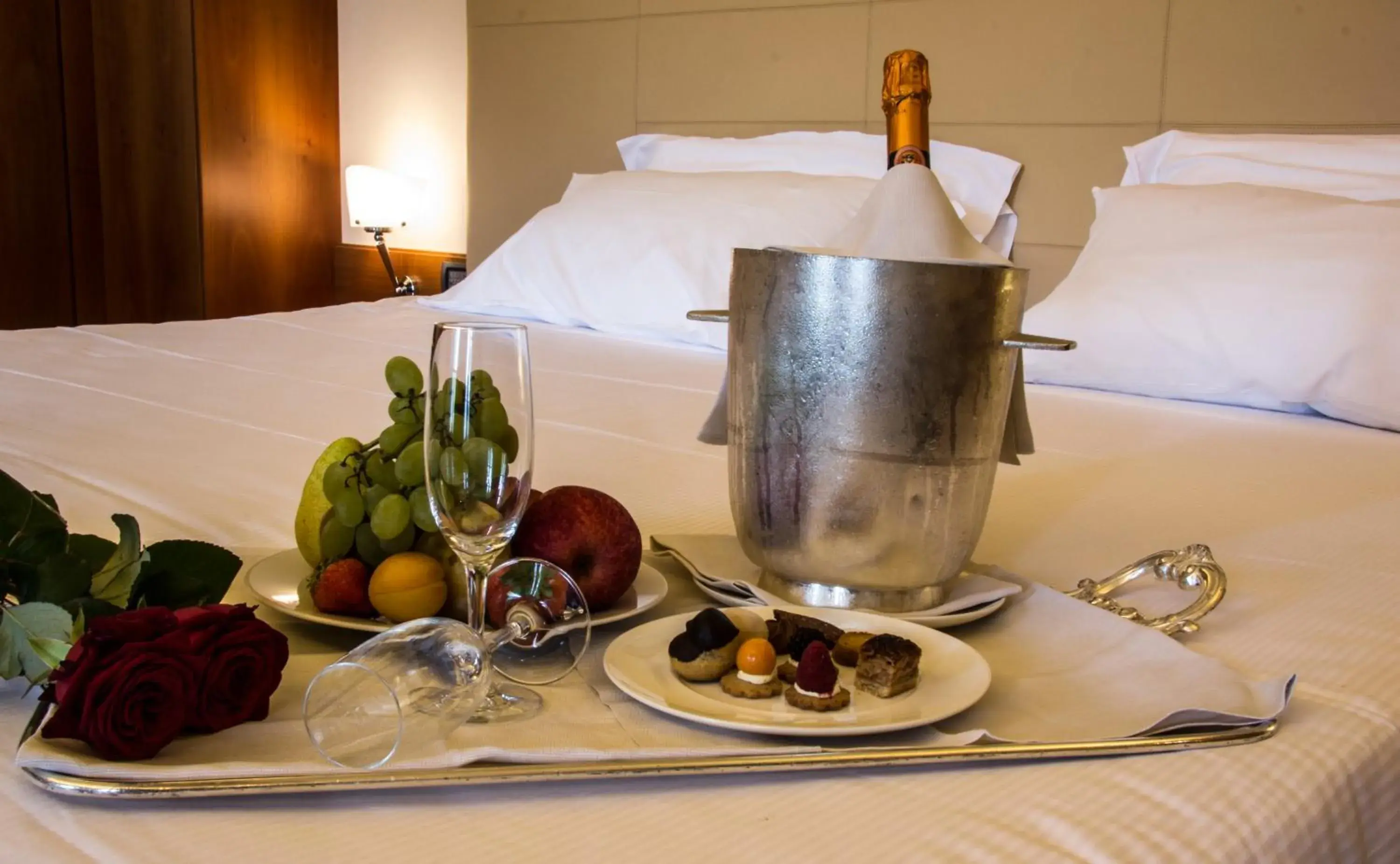 Food and drinks, Bed in Hotel San Rocco Food and drinks, Bed in Hotel San Rocco