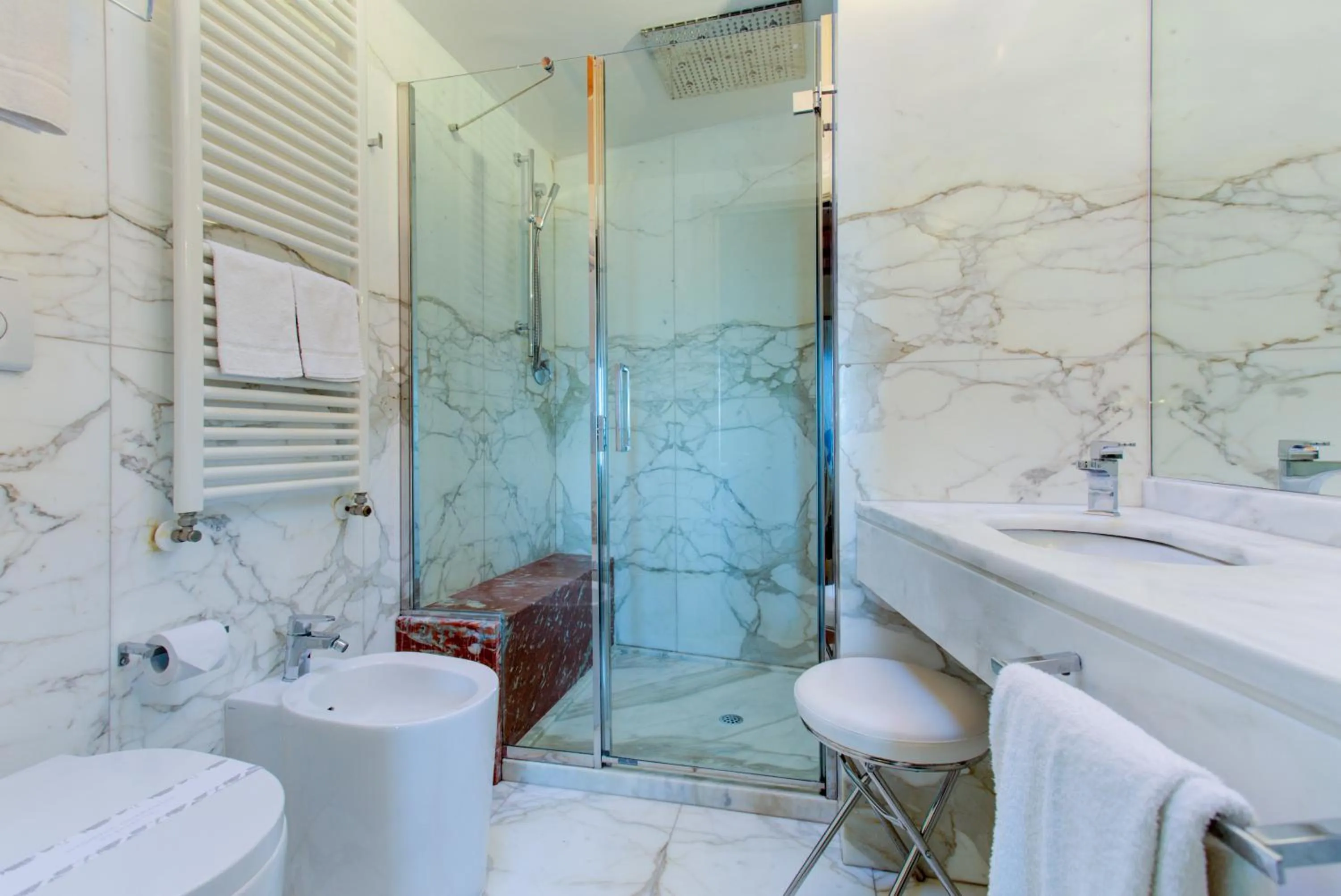 Bathroom in Oste del Castello Wellness & Bike Hotel