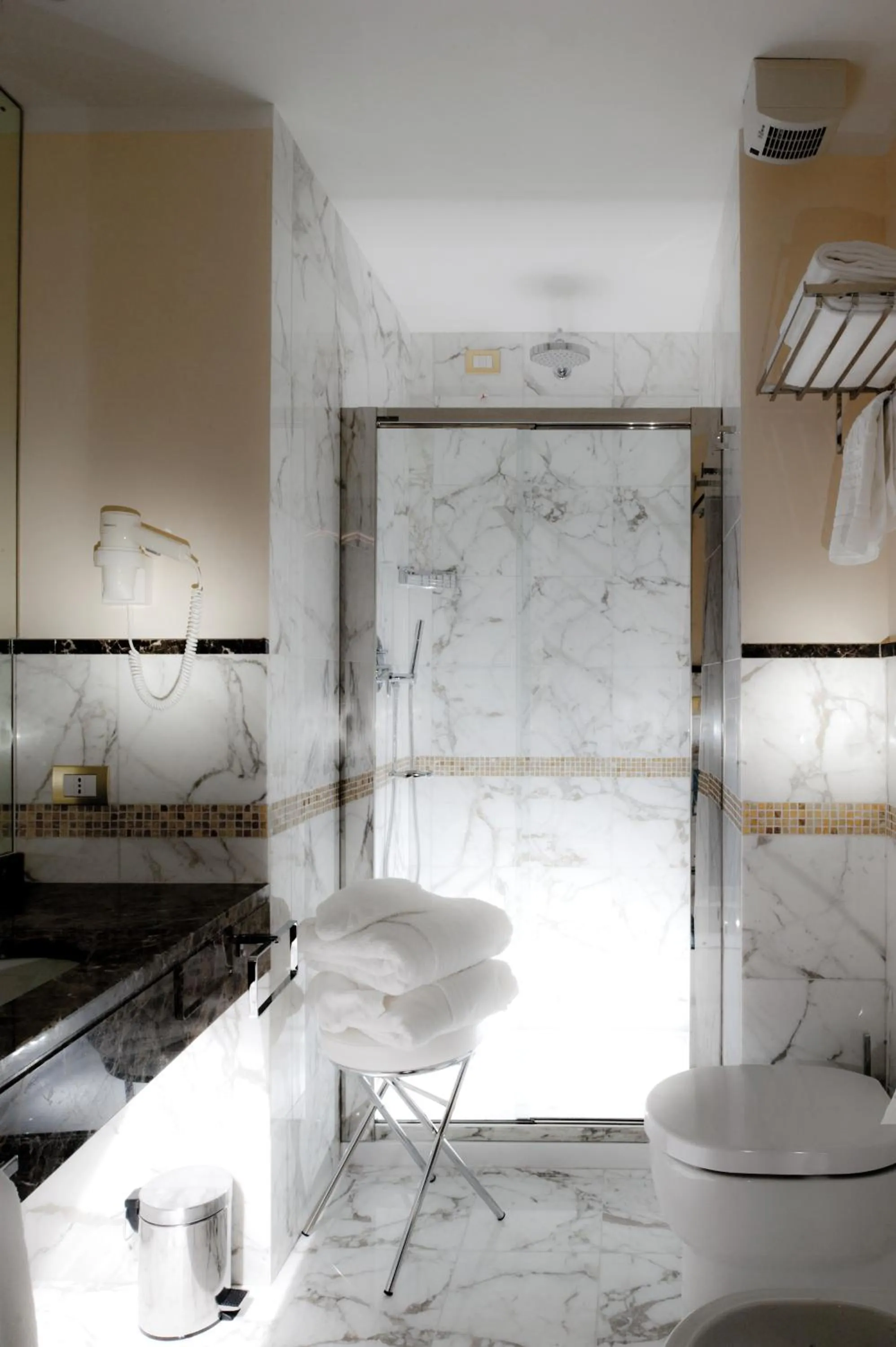 Bathroom in Oste del Castello Wellness & Bike Hotel