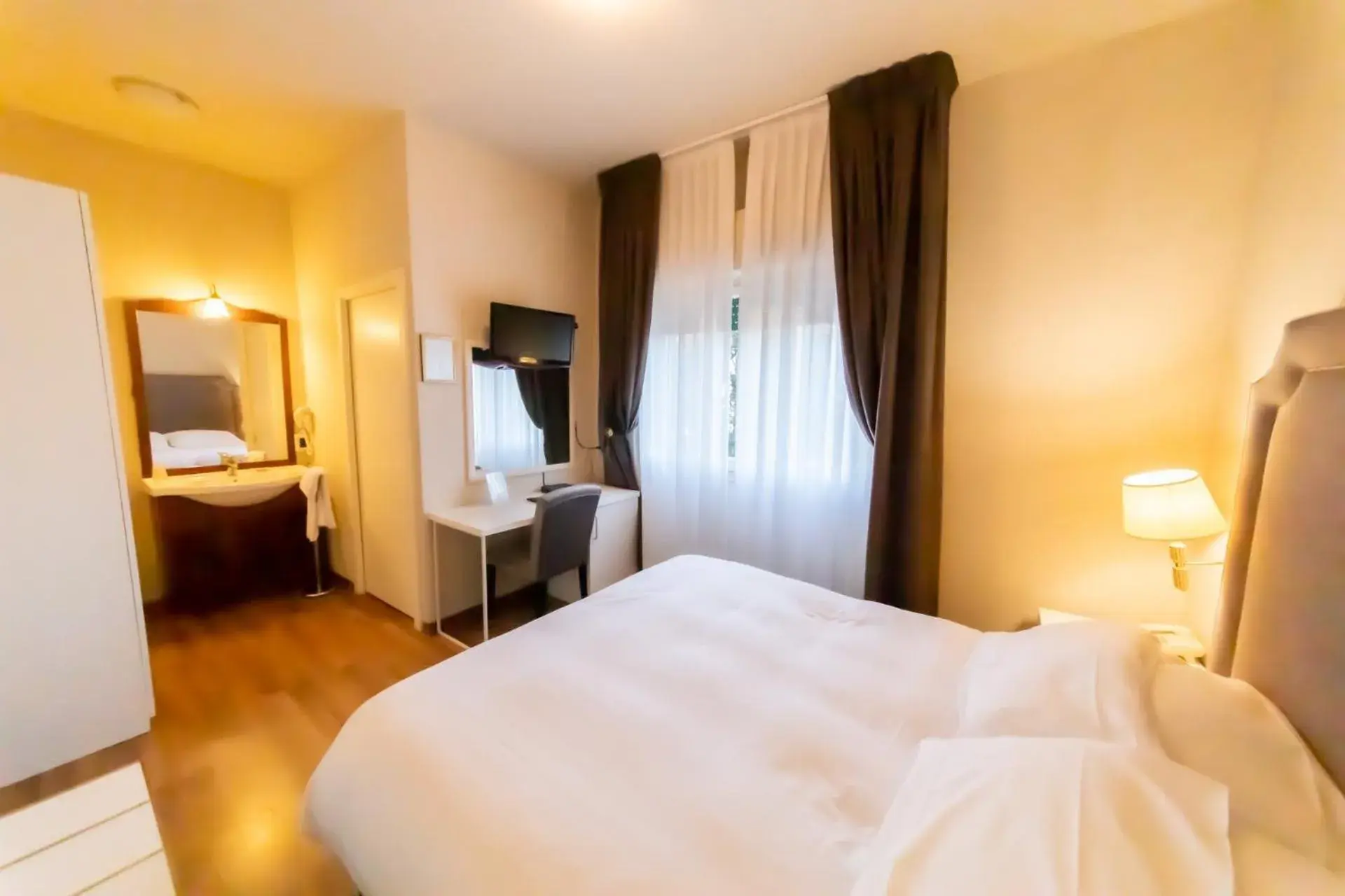 Bed in Hotel Viscardo Bed in Hotel Viscardo