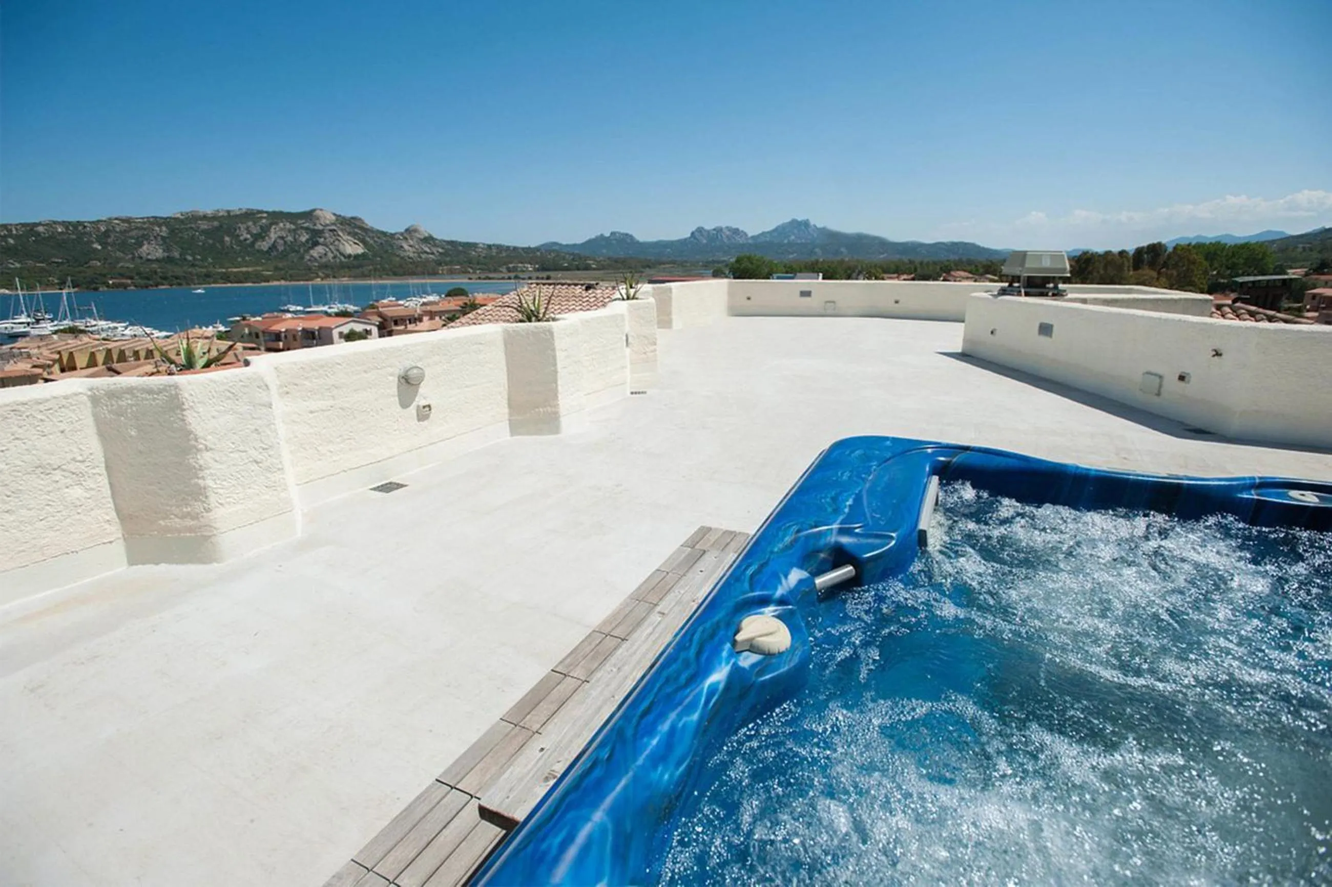 AHR Baja Hotel & Spa Cannigione