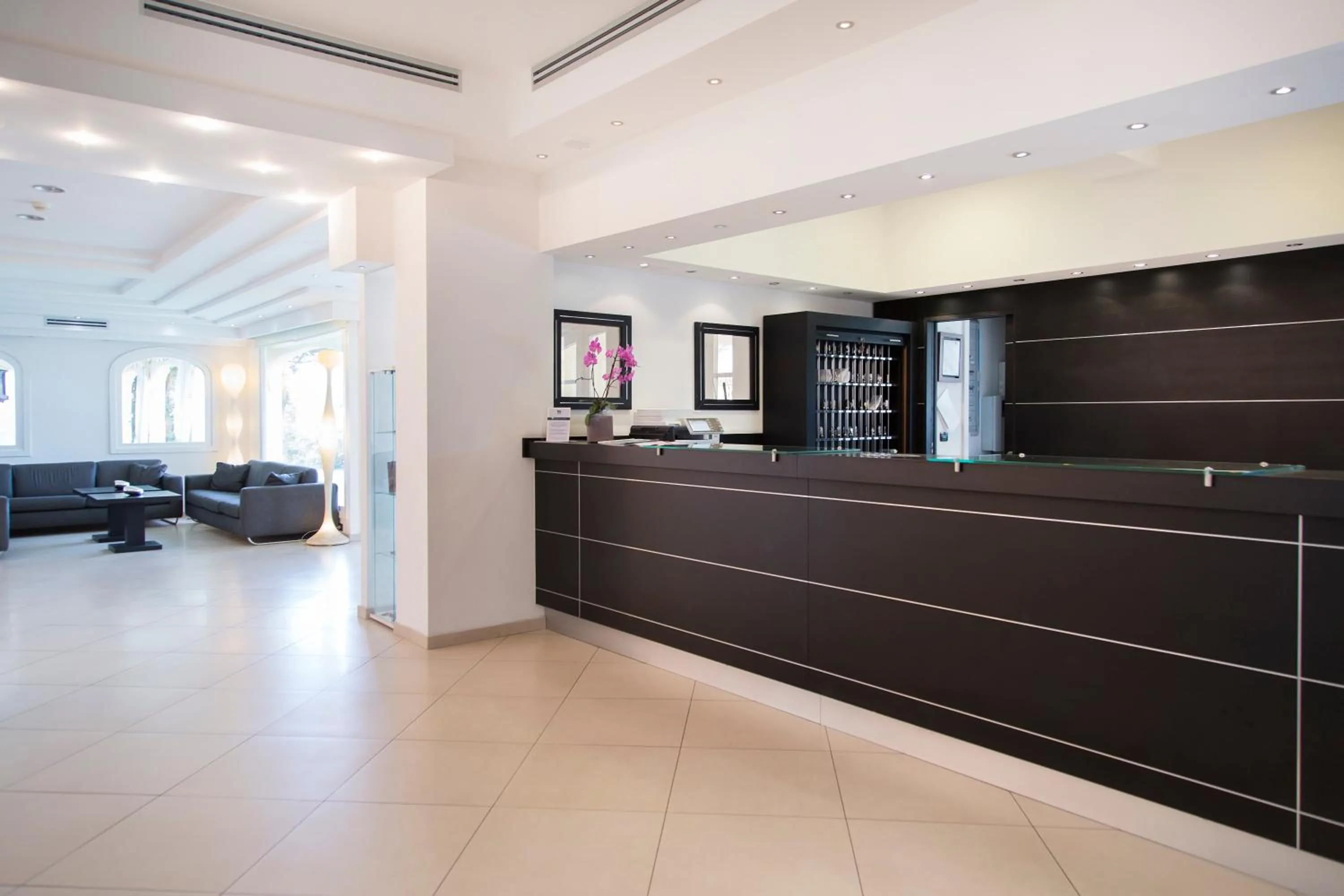 Lobby or reception in AHR Baja Hotel & Spa Cannigione