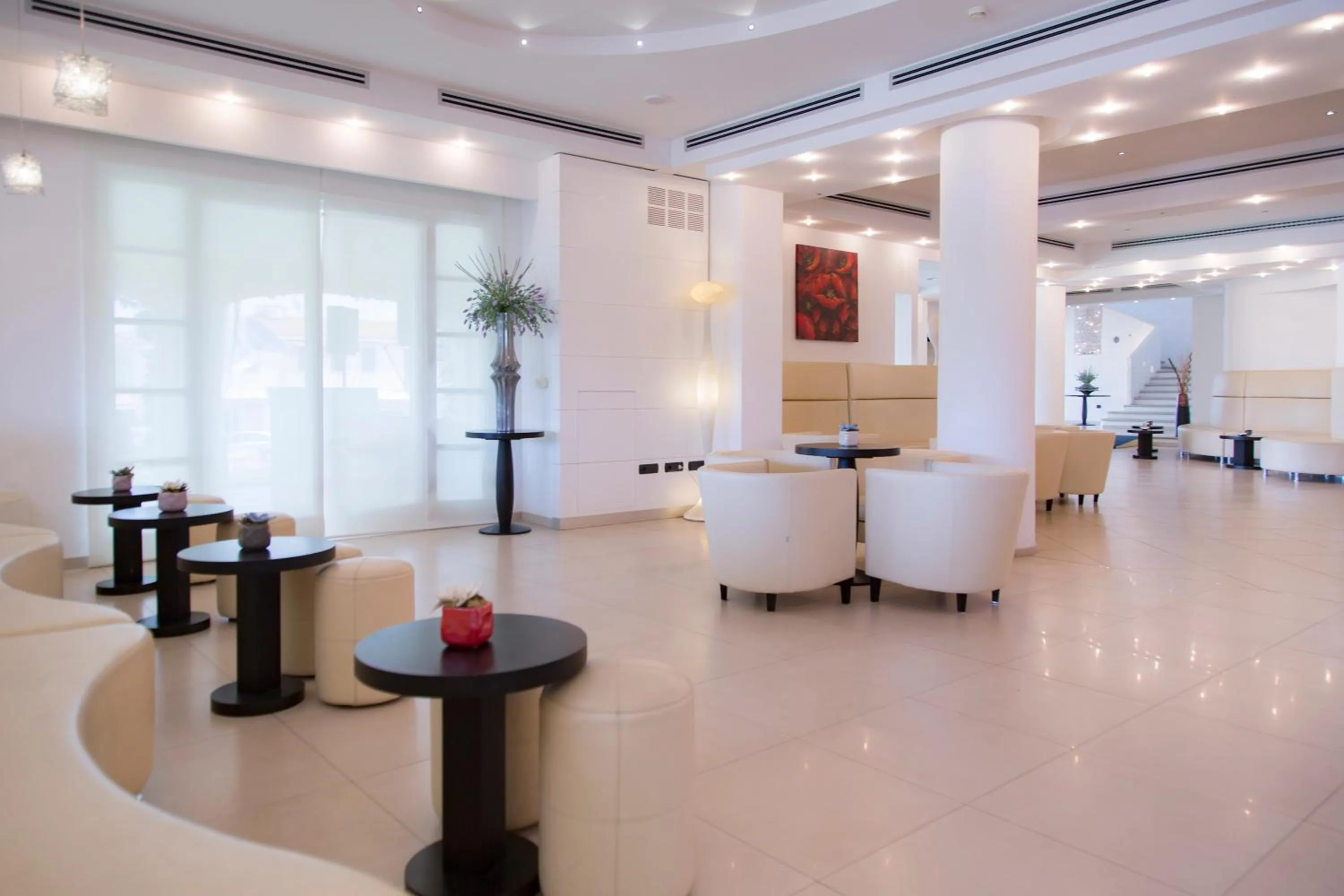 Lounge or bar in AHR Baja Hotel & Spa Cannigione