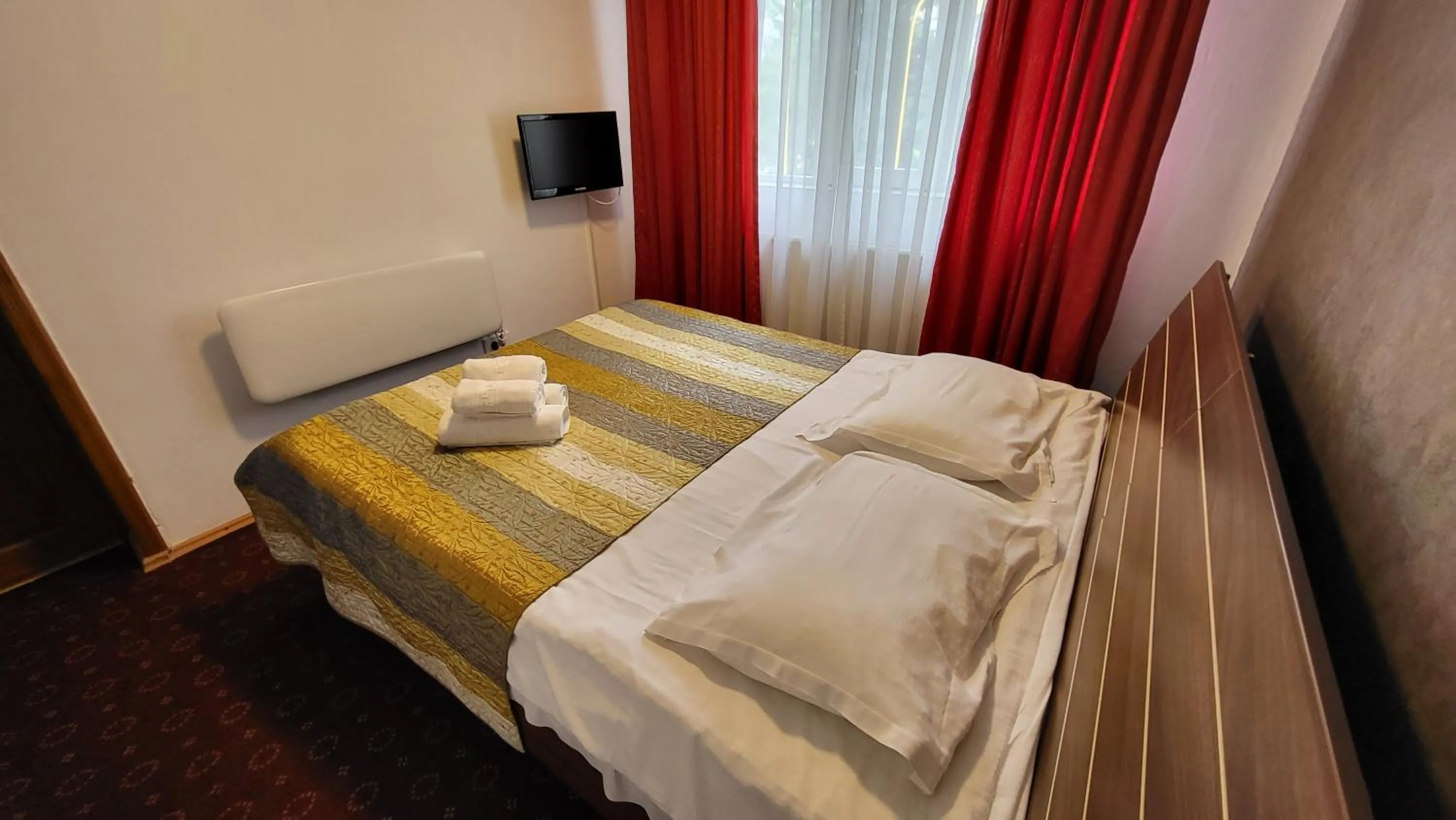 Bed in Boutique Global