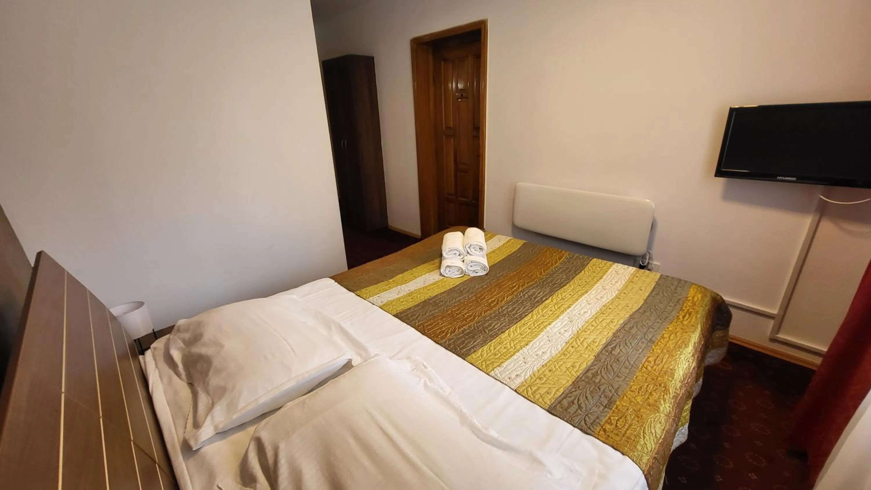 Bed in Boutique Global