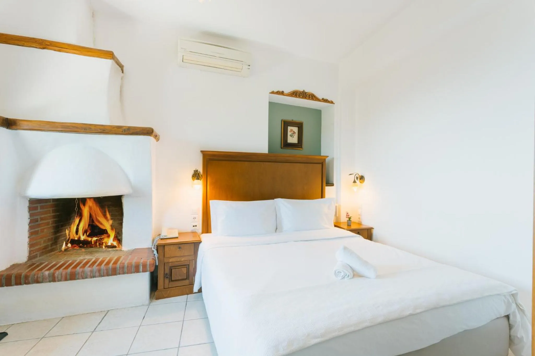 Bedroom, Bed in Archontiko Anemos