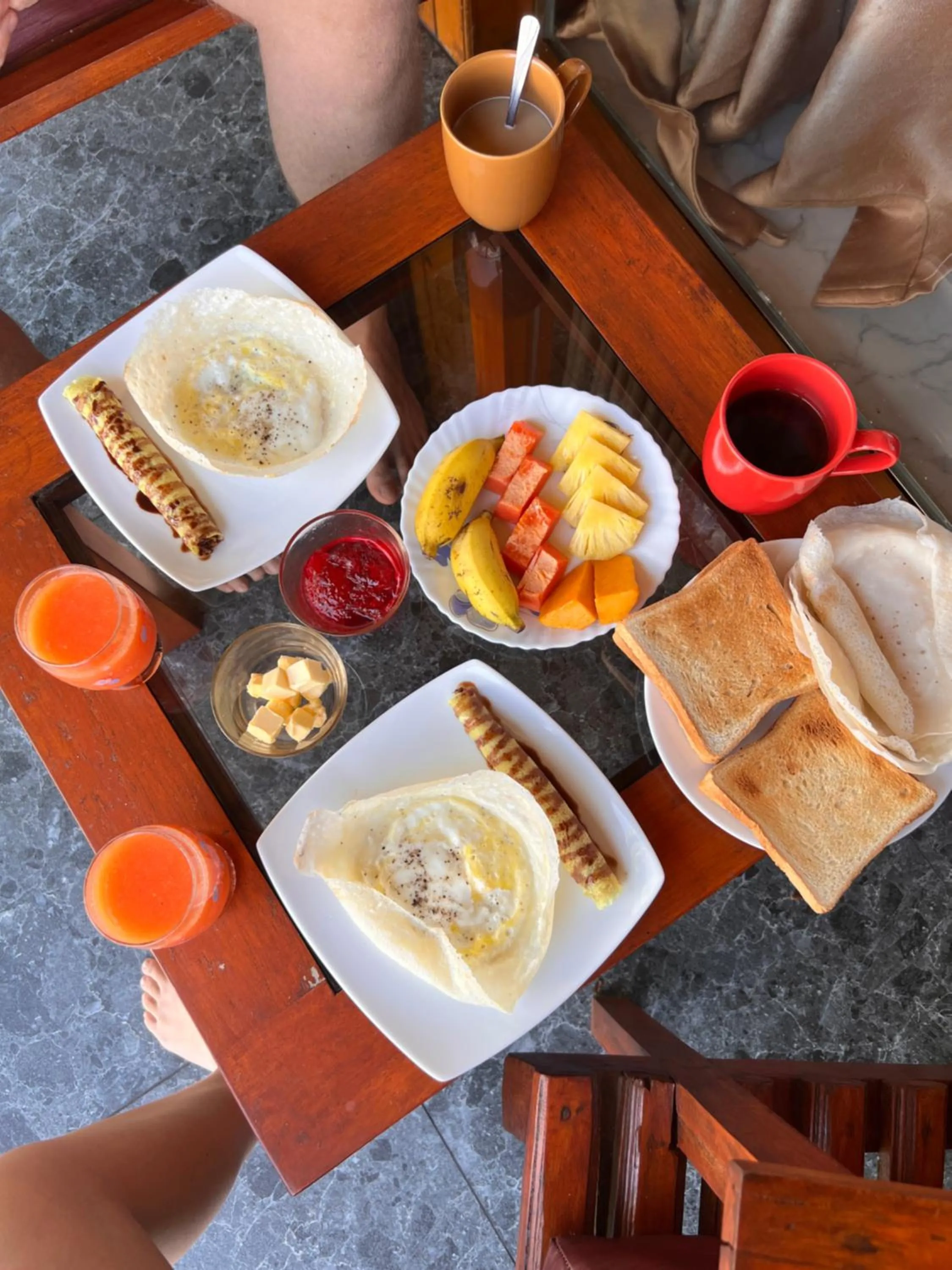 Breakfast in Country Homes