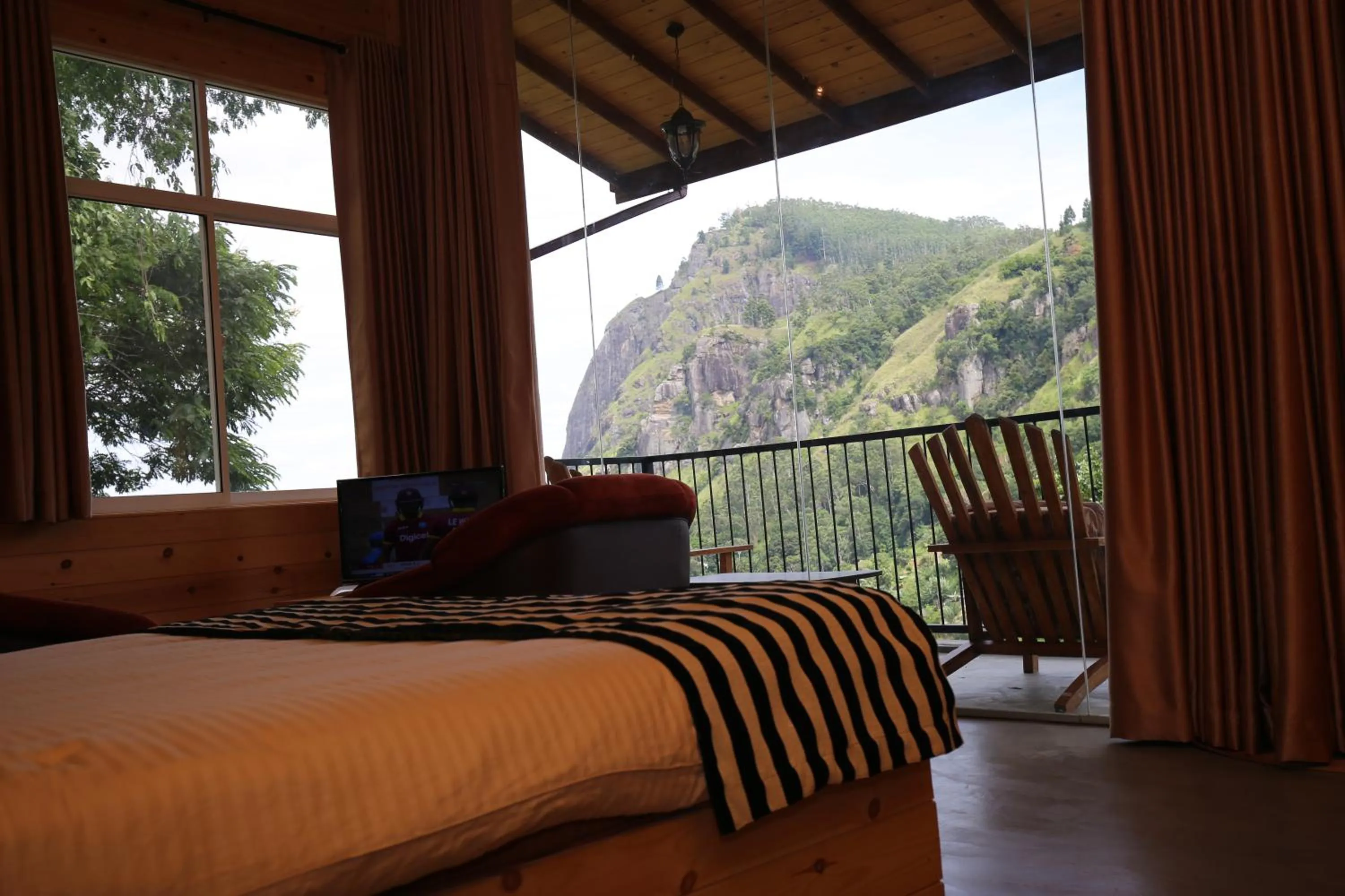 Mountain view, Bed in Country Homes